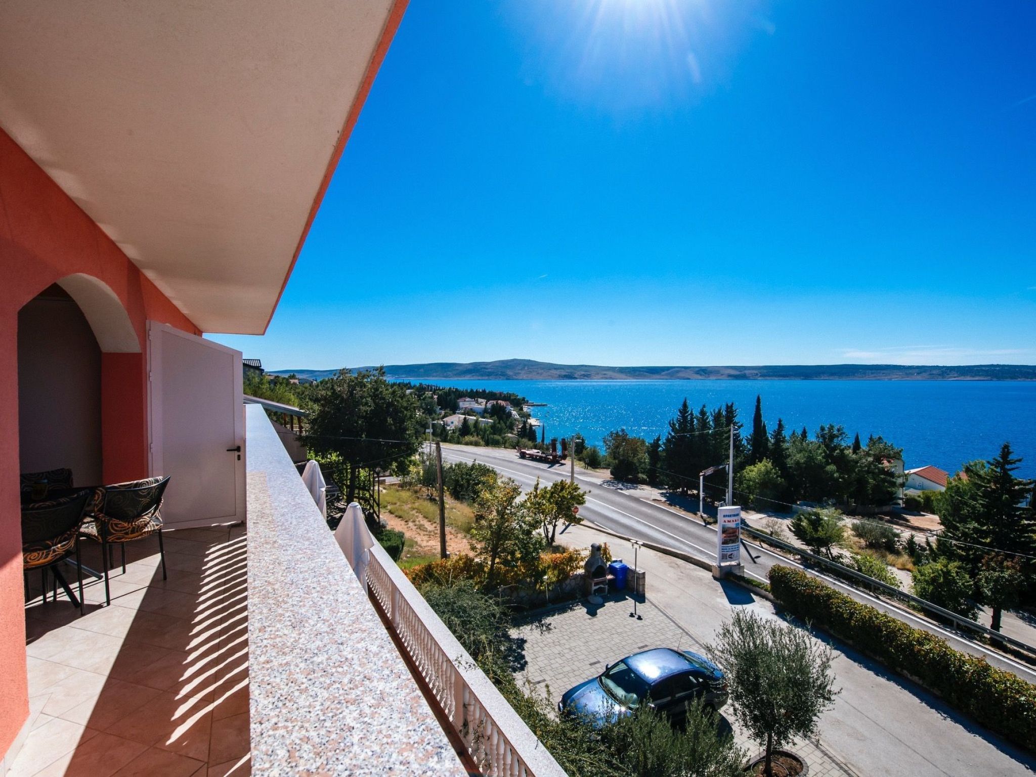Gemütliche Wohnung mit Meerblick vom Balkon aus-Image-tags.info