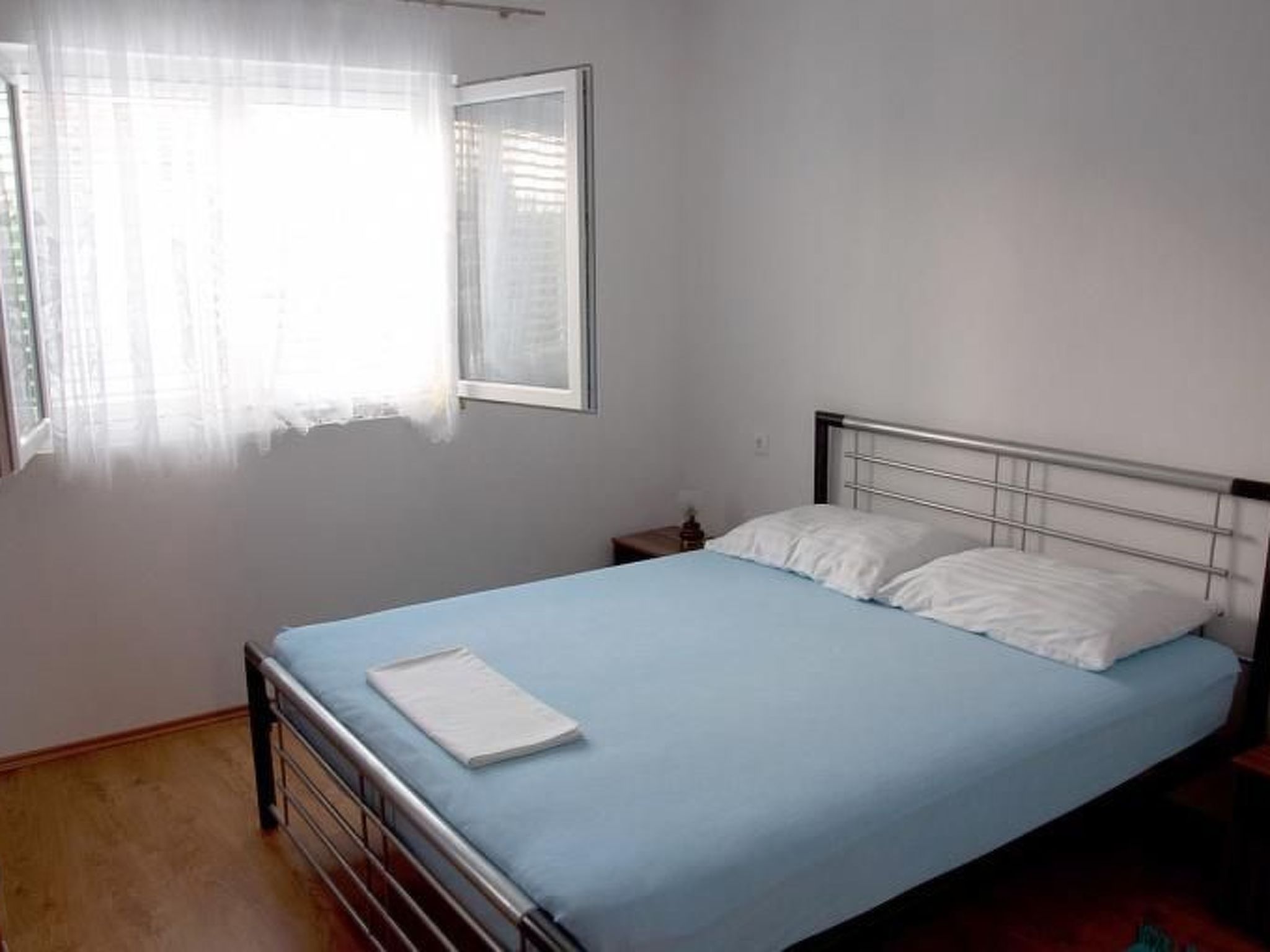 Mit Balkon für vier Personen