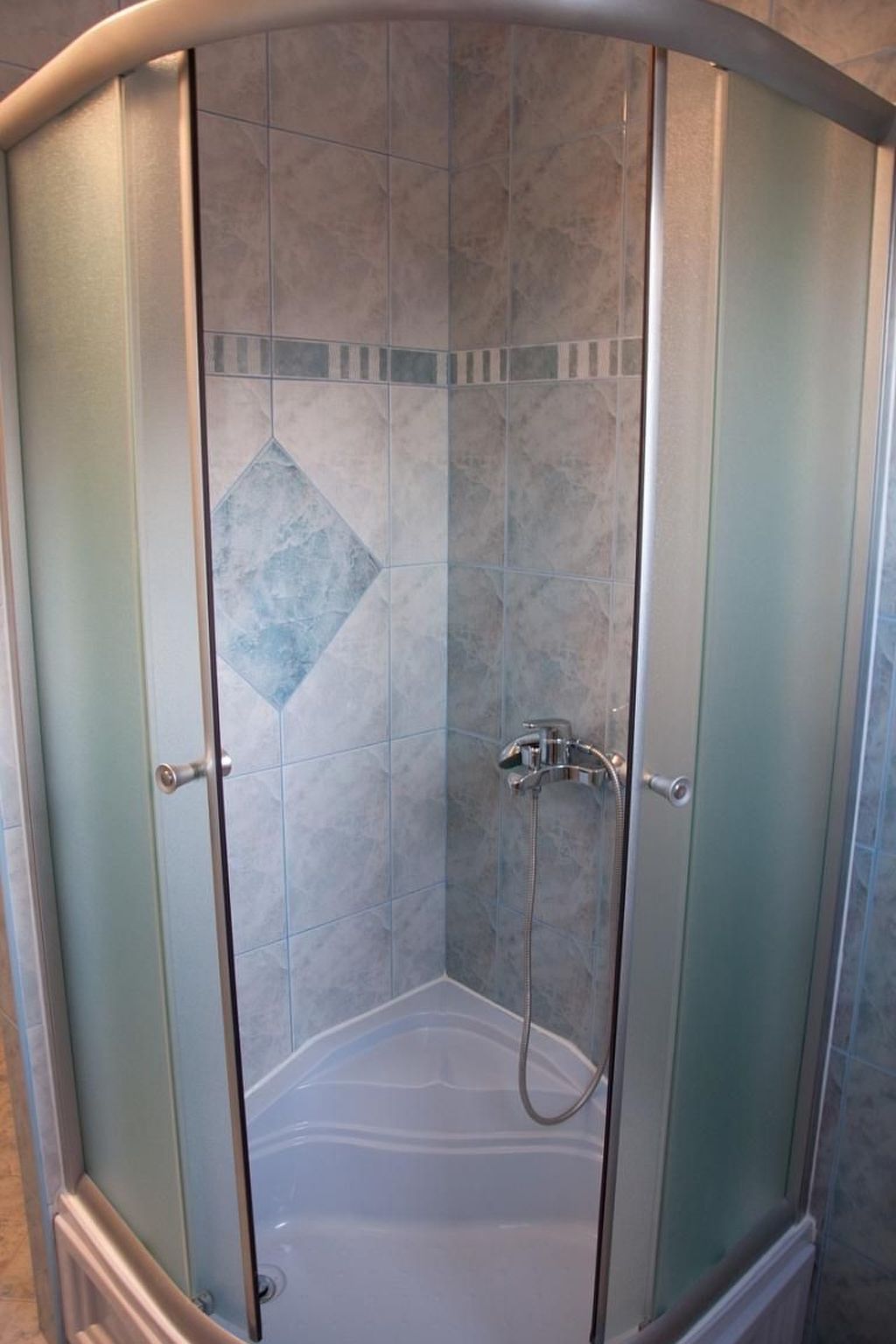 Mit Balkon für vier Personen-Image-tags.info