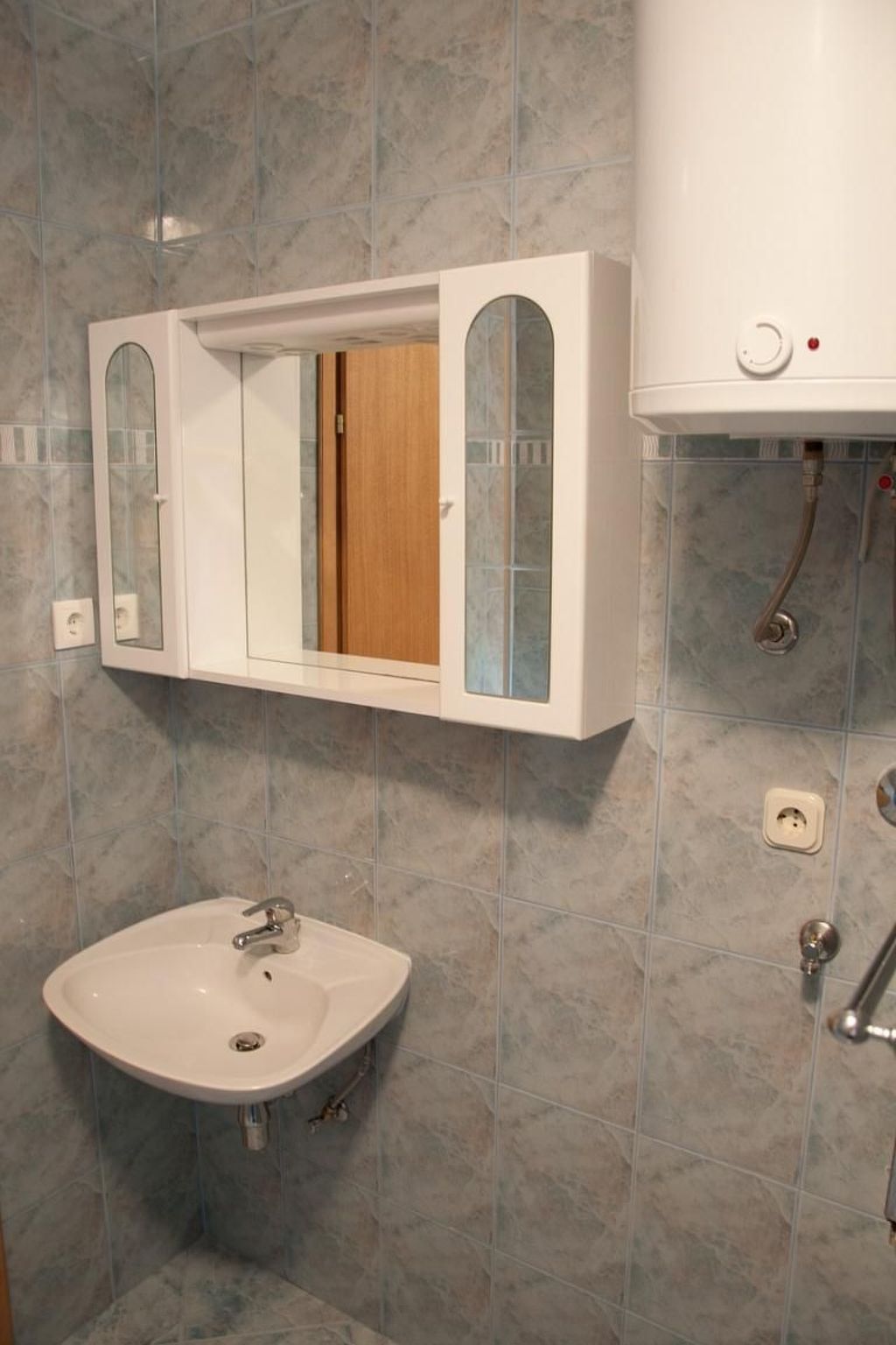 Mit Balkon für vier Personen-Image-tags.info