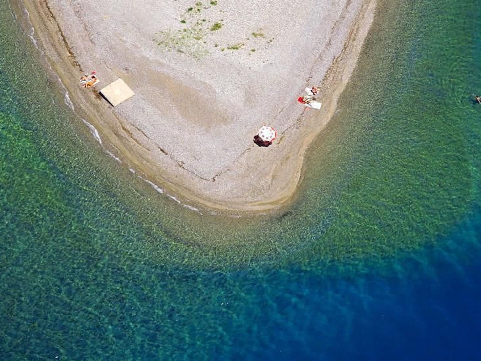 Mit Balkon für vier Personen