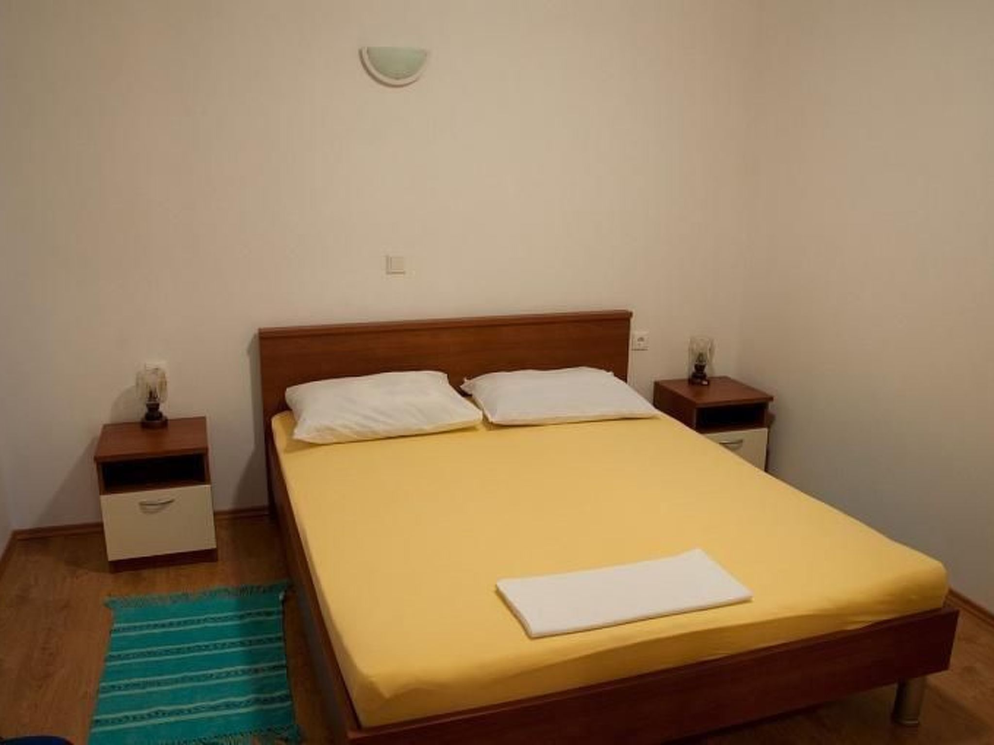 Mit Balkon für vier Personen