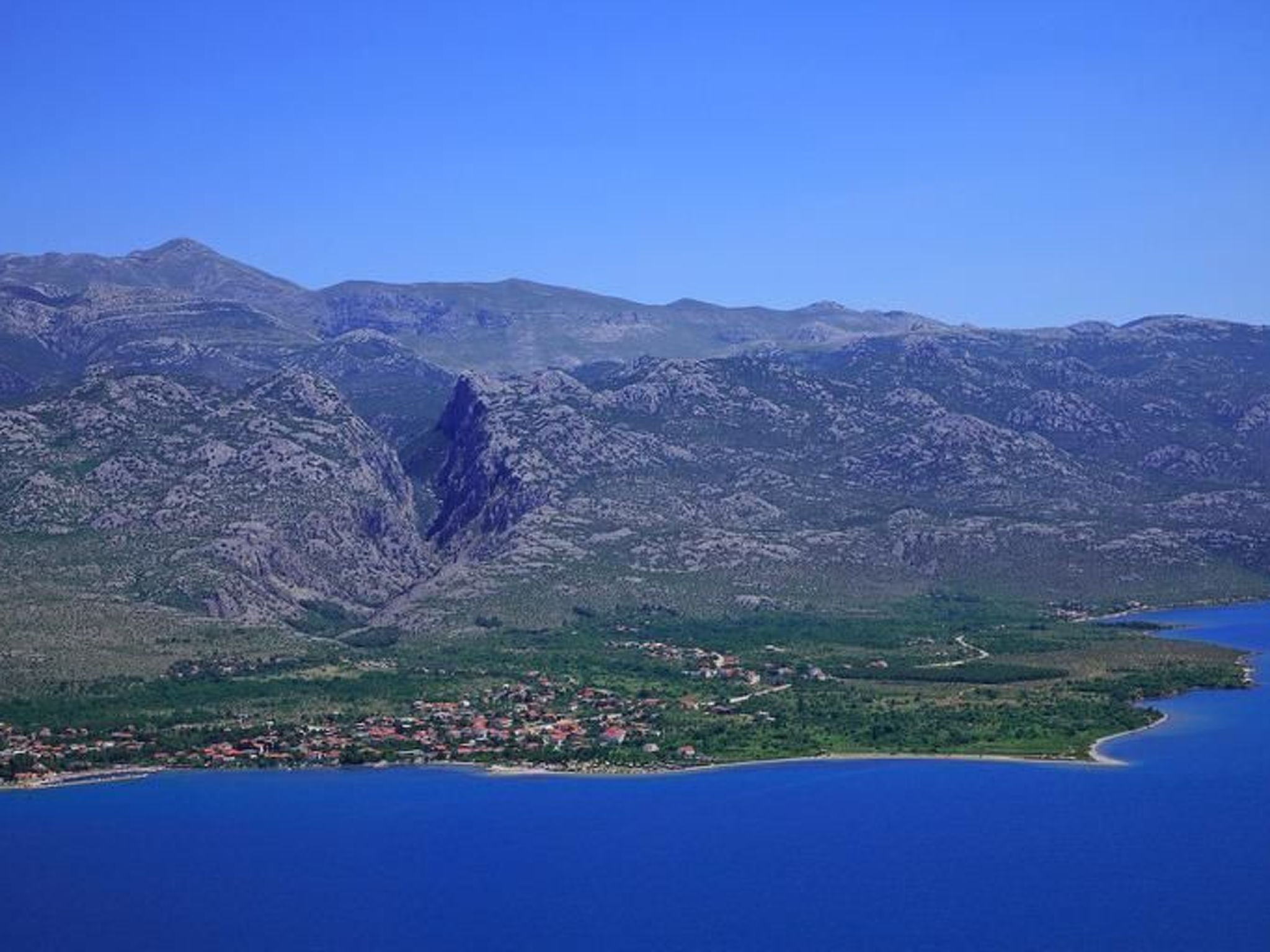 Mit Balkon für vier Personen-Image-tags.info