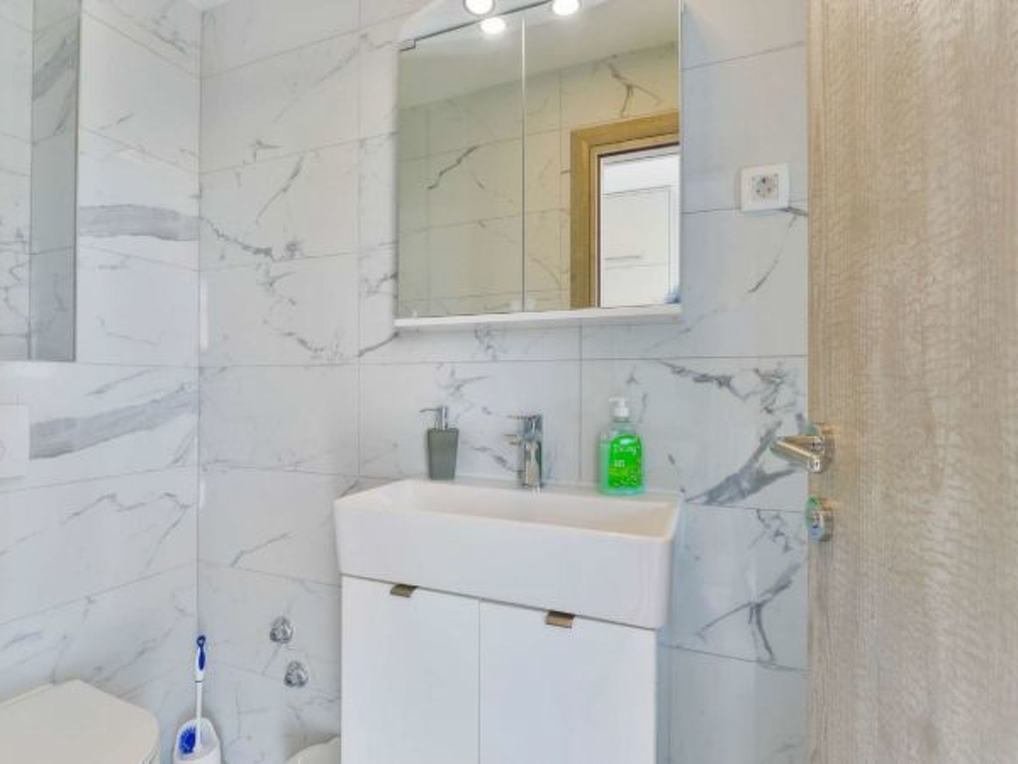 Modern Villa Futura with pool - Image-tags.info