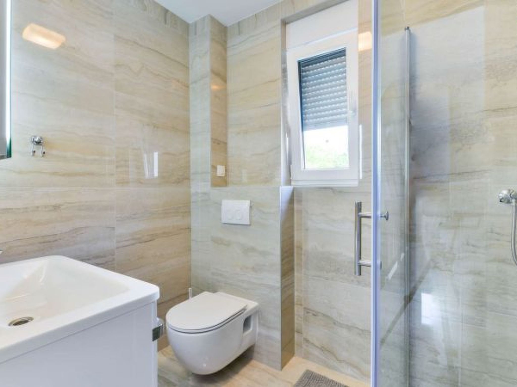 Modern Villa Futura with pool - Image-tags.info