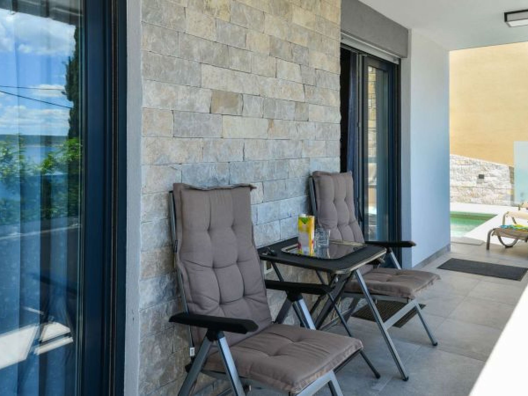 Modern Villa Futura with pool - Image-tags.info