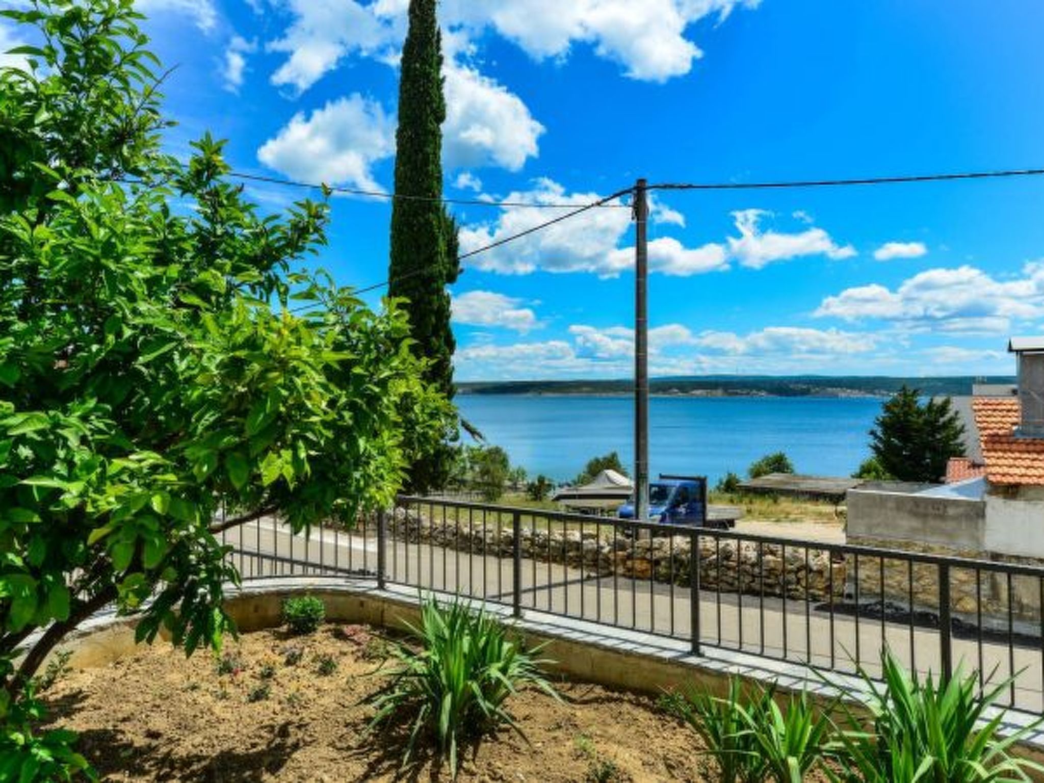 Modern Villa Futura with pool - Image-tags.info