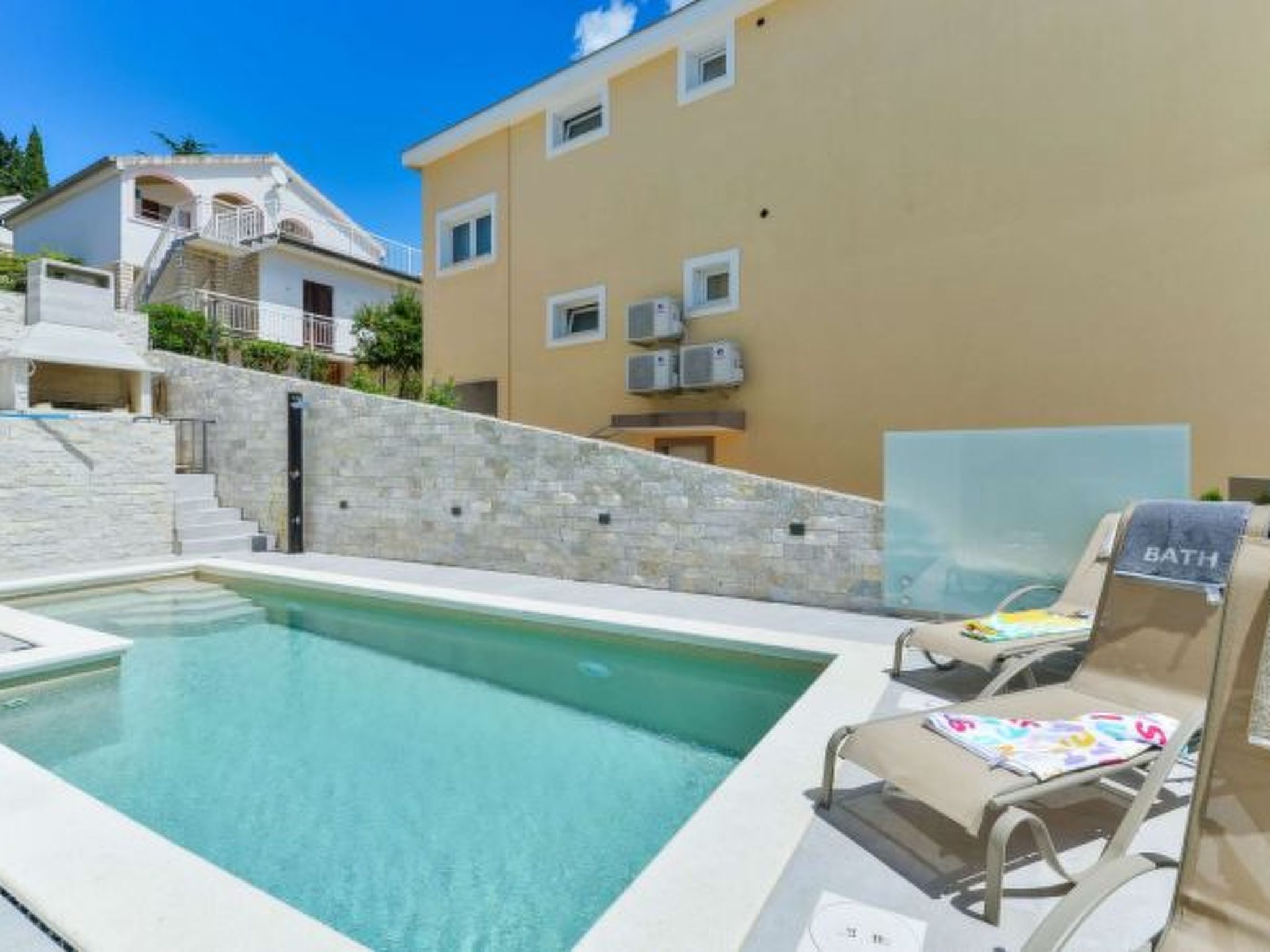 Modern Villa Futura with pool - Image-tags.info