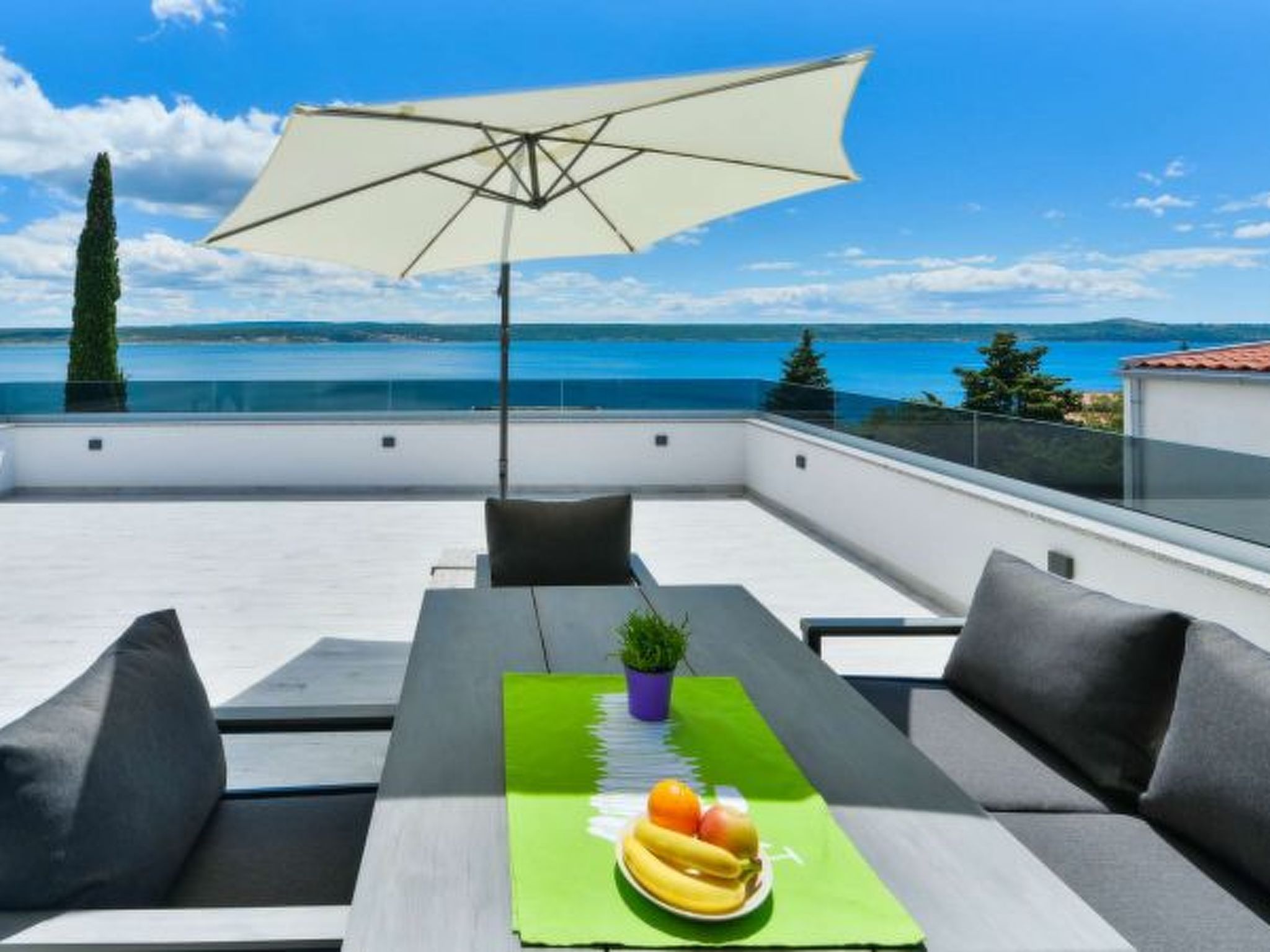 Modern Villa Futura with pool - Image-tags.info