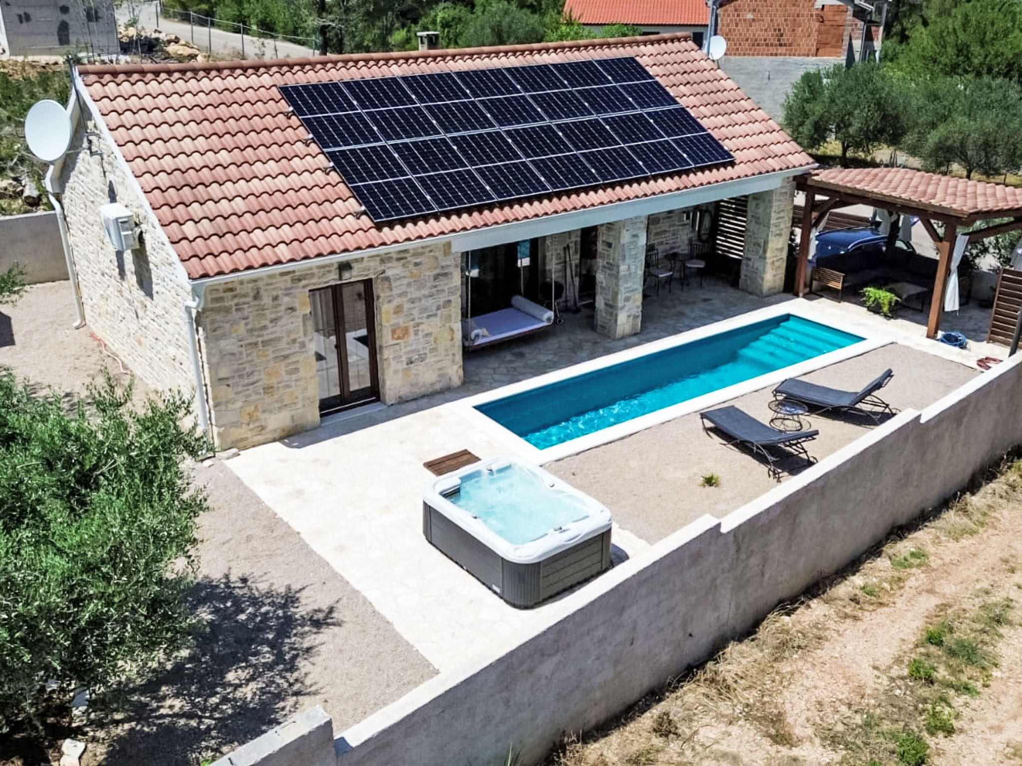 VILLA KARLA