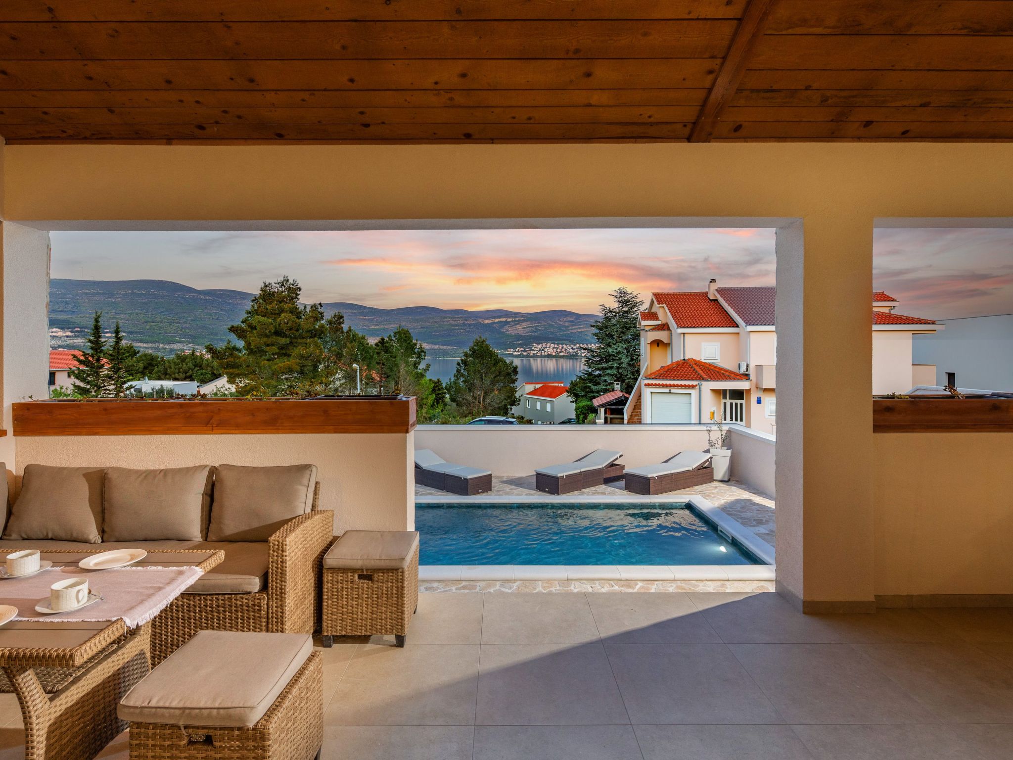 In Pridraga mit Privatem Pool - Dedans