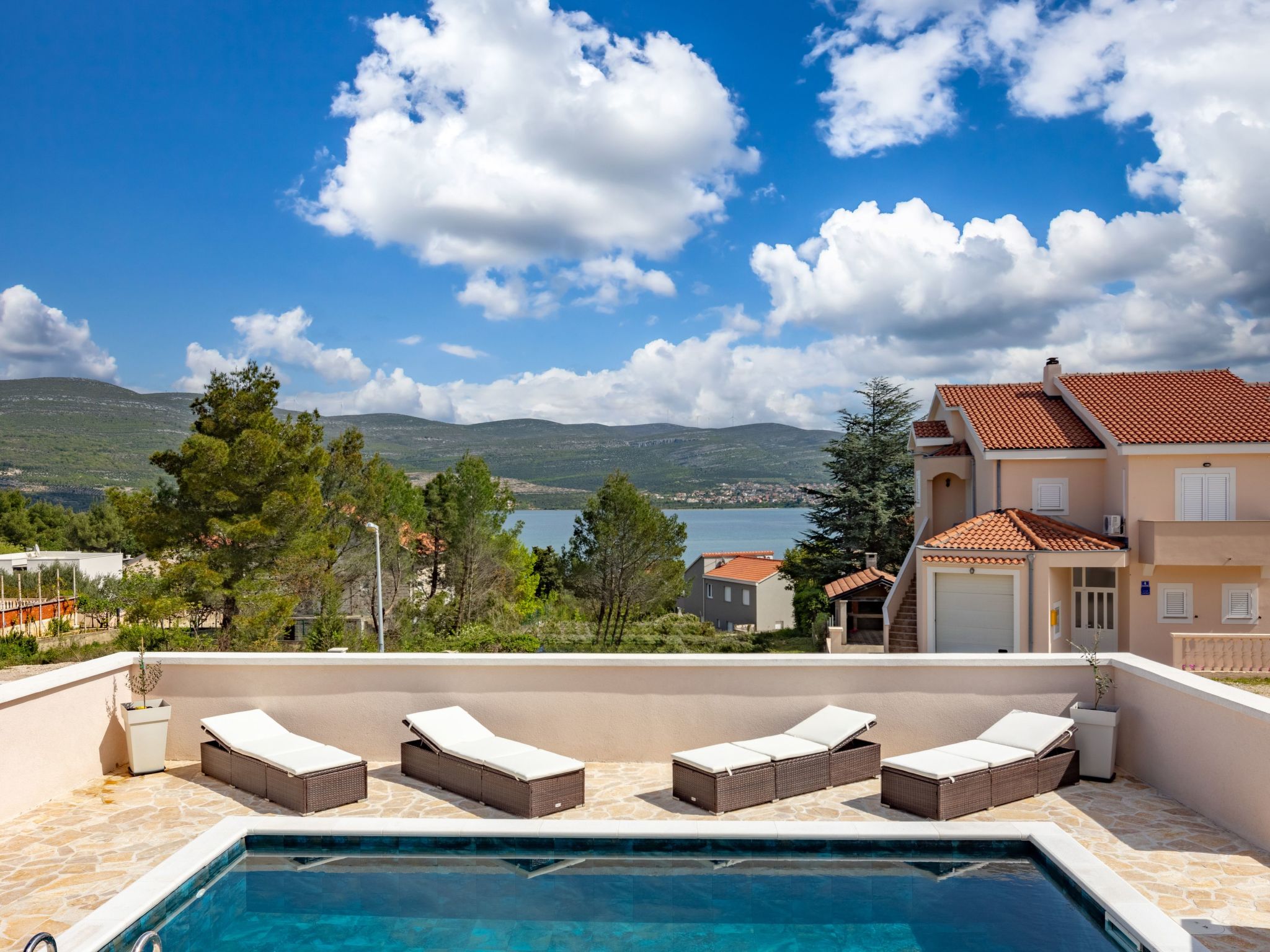 In Pridraga mit Privatem Pool - Dedans