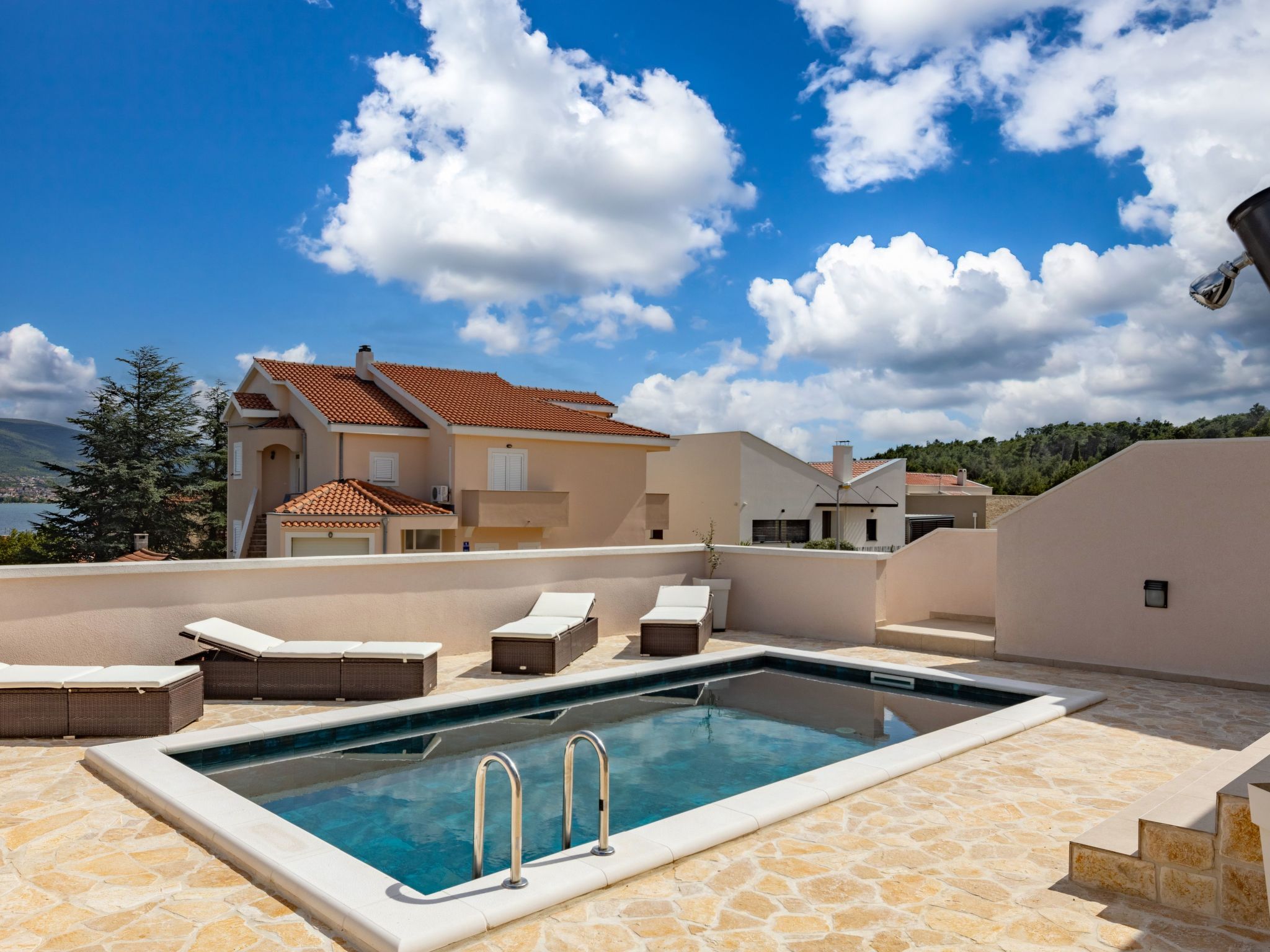 In Pridraga mit Privatem Pool - Dedans