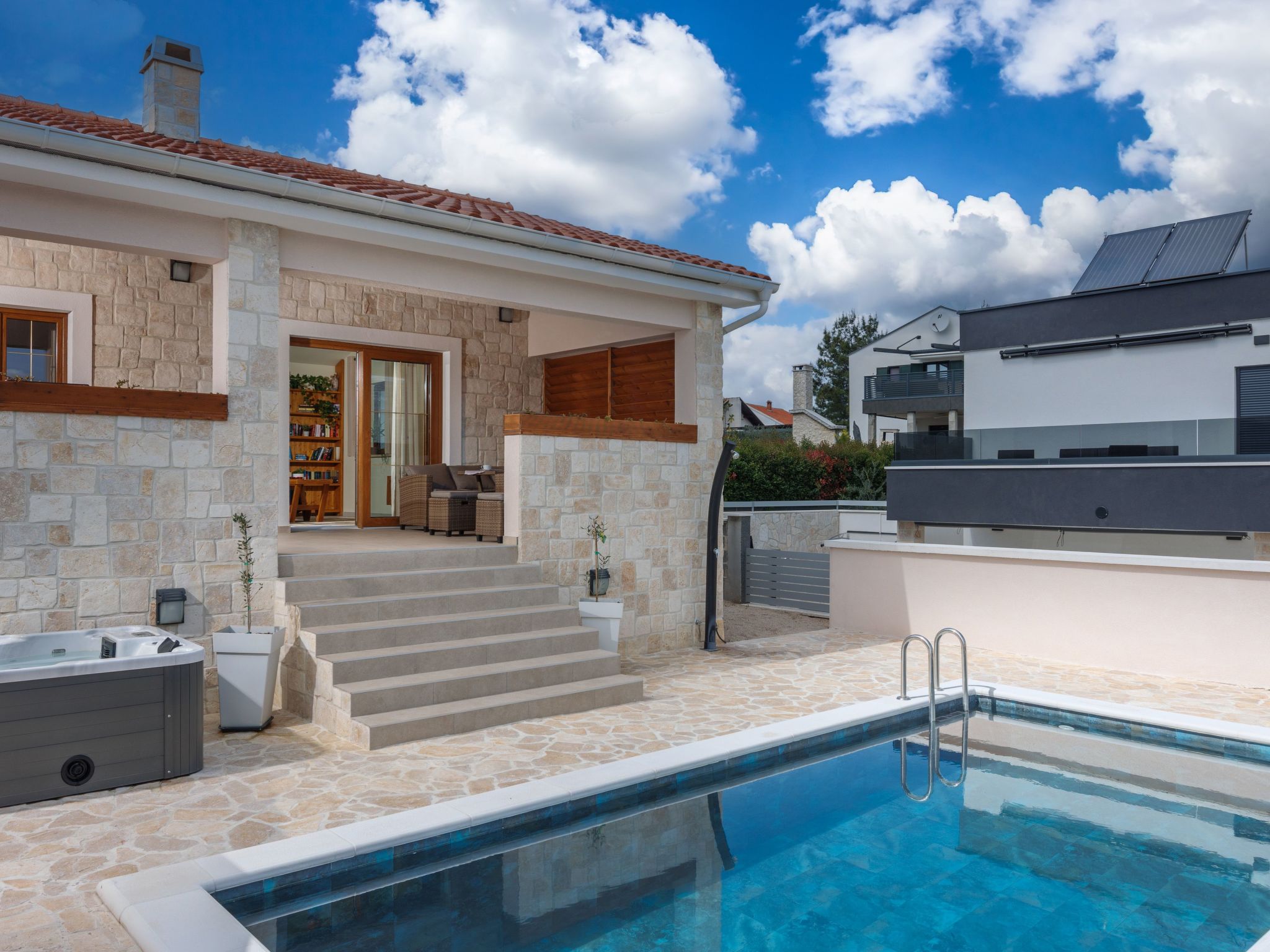 In Pridraga mit Privatem Pool - Dedans