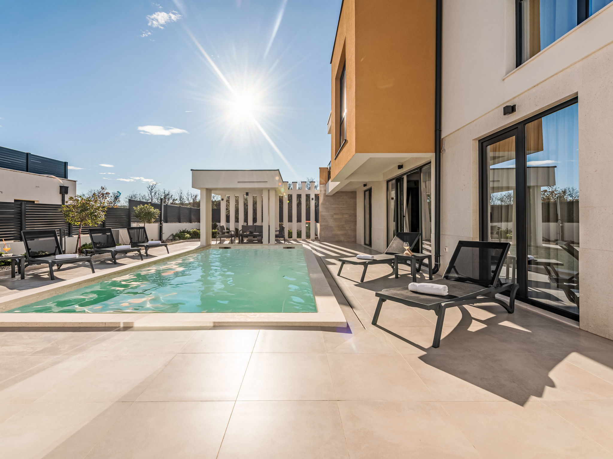 Villa with heated pool