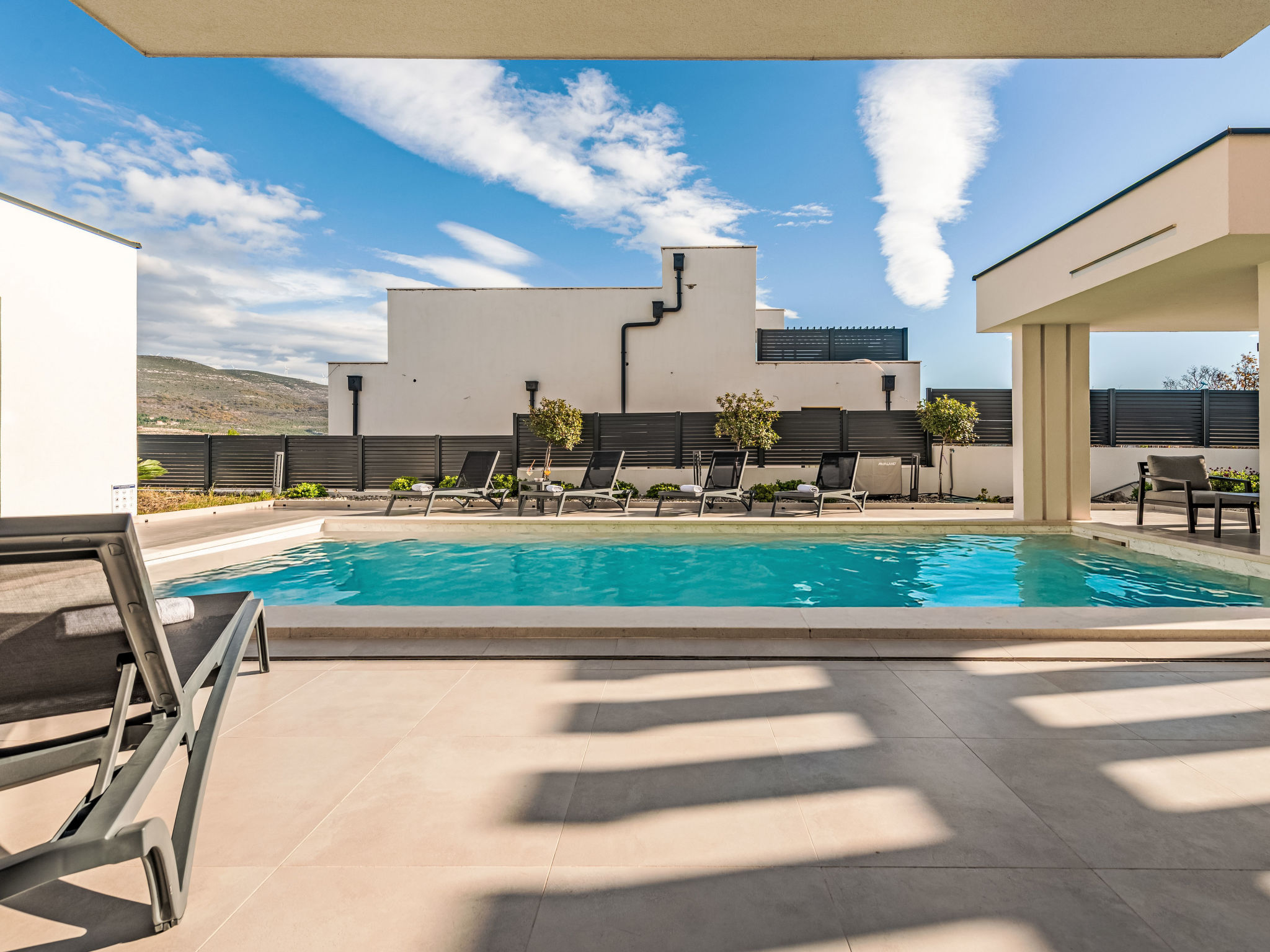 Villa with heated pool