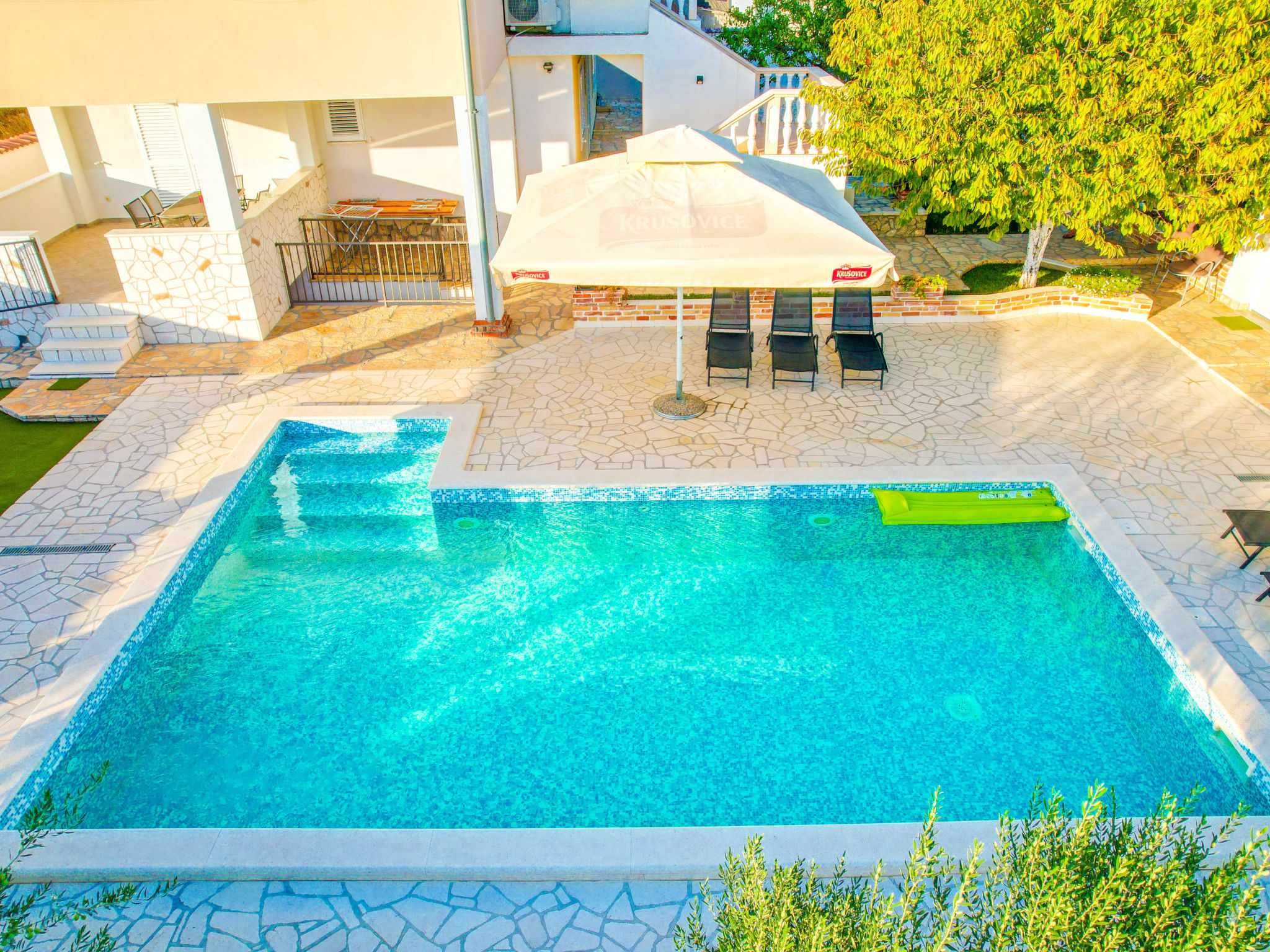 Holiday Home Dinko with pool - Binnen