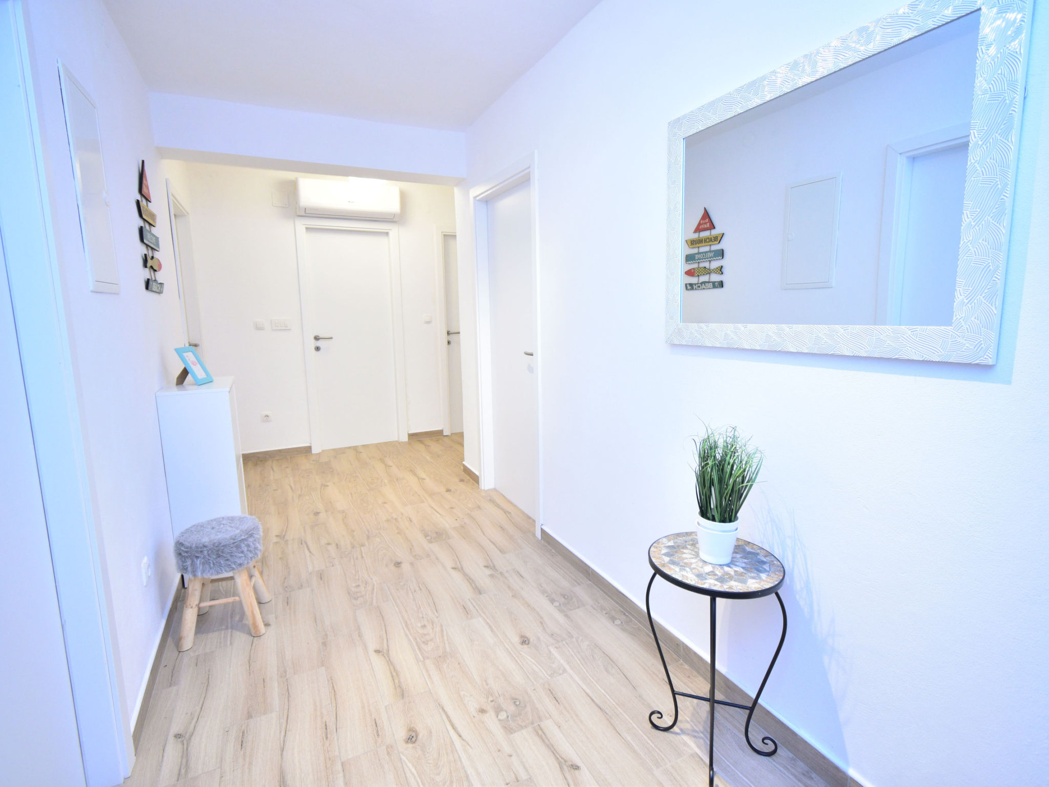 Holiday Home Dinko with pool - Binnen