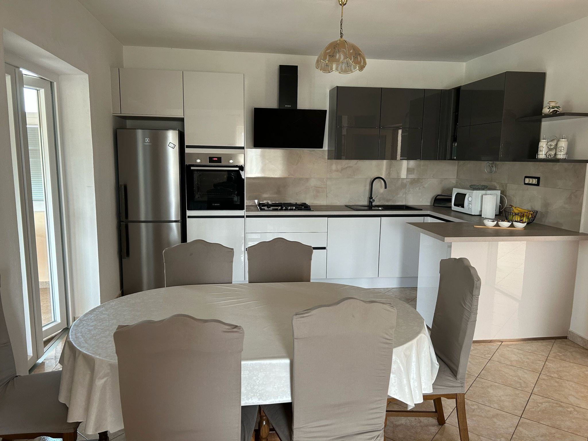 Holiday Home Dinko with pool - Binnen