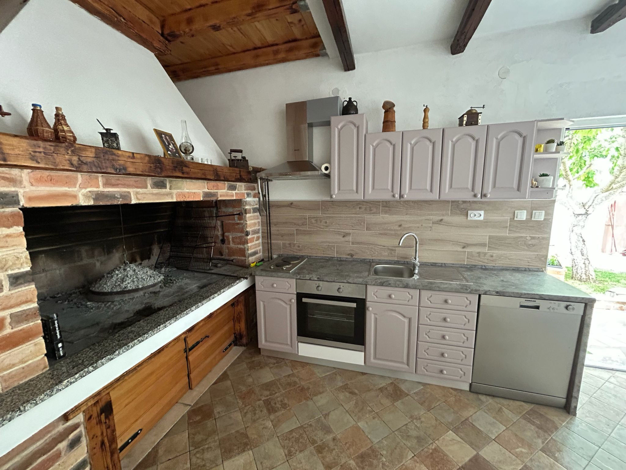 Holiday Home Dinko with pool - Binnen
