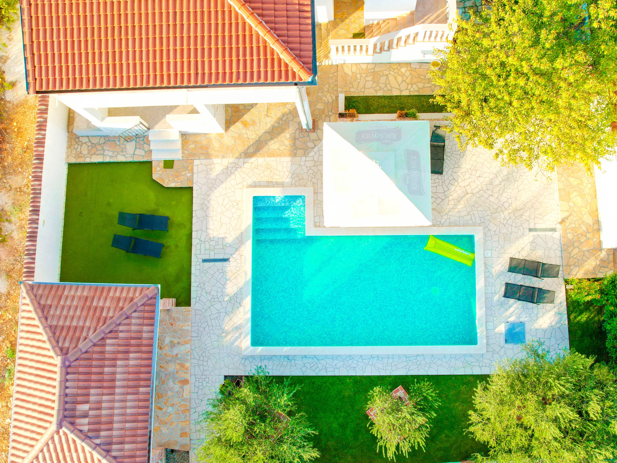Holiday Home Dinko with pool - Buiten