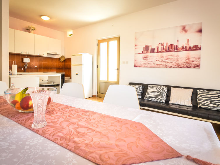 Search and Stay destination Rovanjska, Zadarska županija - Croatia from AU$ 158. Marija