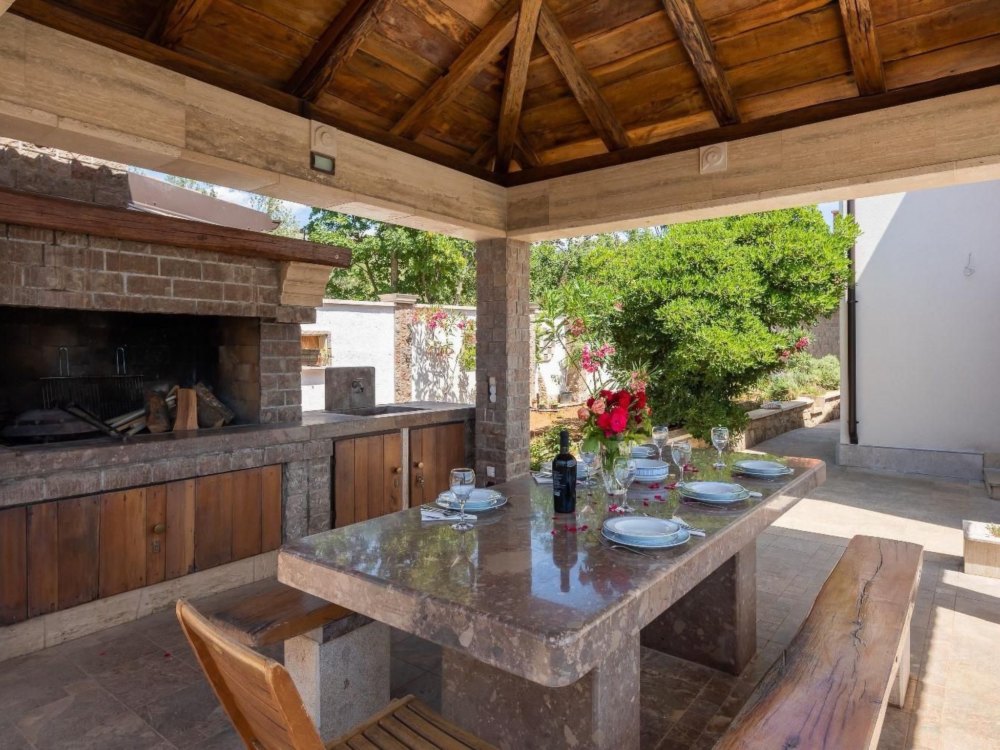 Rustikale Ferienvilla Pomalo-Inside