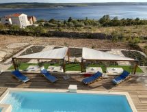 Luxe Villa Anka: privé-verwarmd zwembad direct aan zee in Rovanjska - thumbnail 2