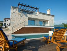 Luxe Villa Anka: privé-verwarmd zwembad direct aan zee in Rovanjska - thumbnail 3