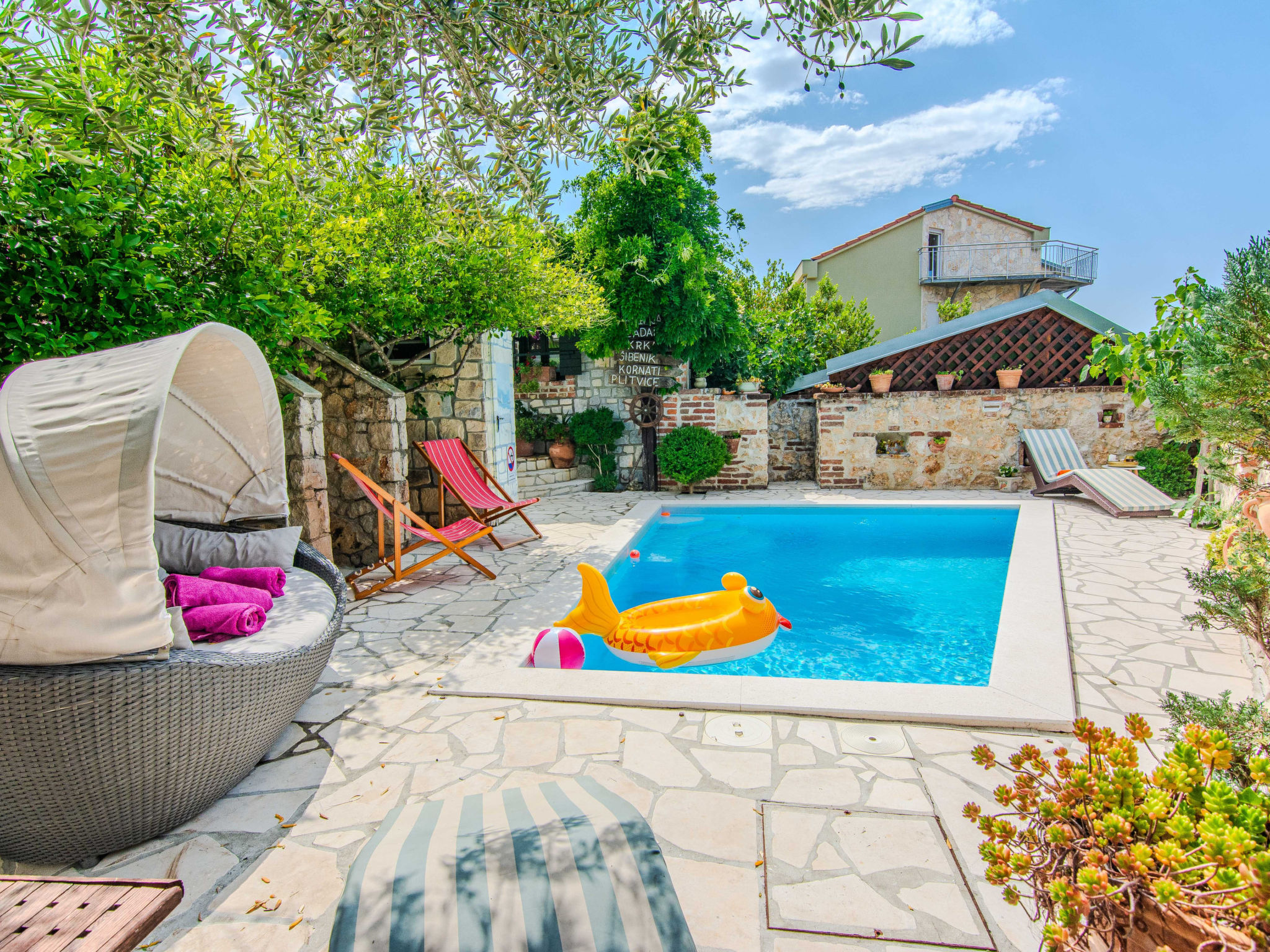Rustical Villa Verde with pool