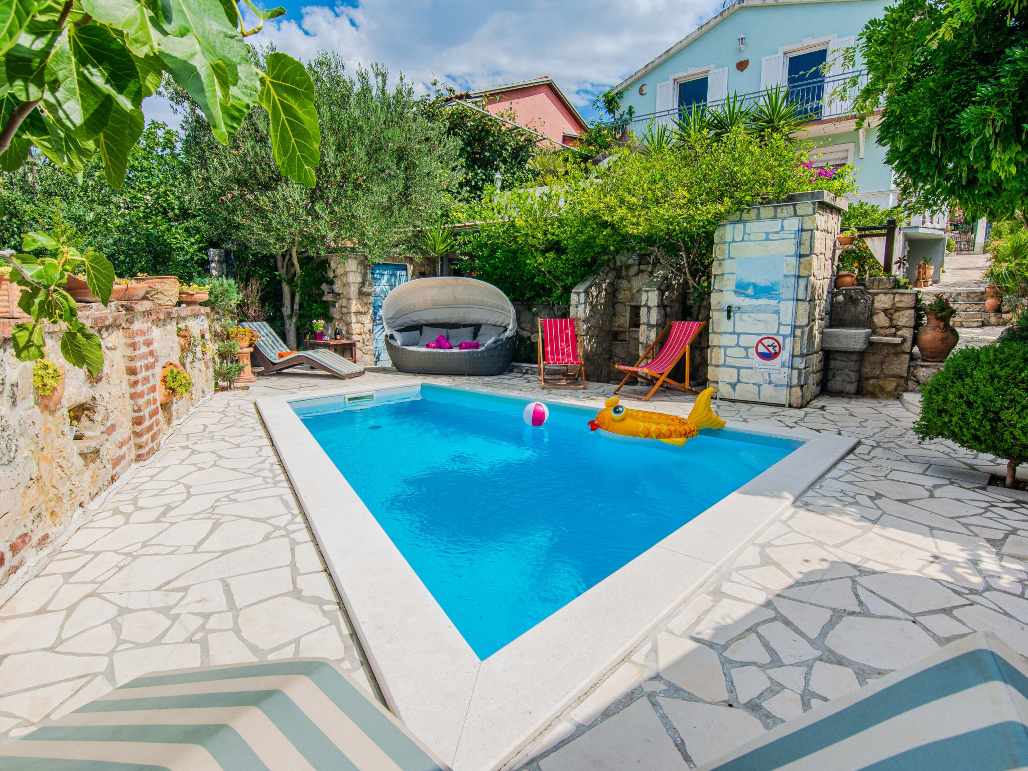Rustical Villa Verde with pool
