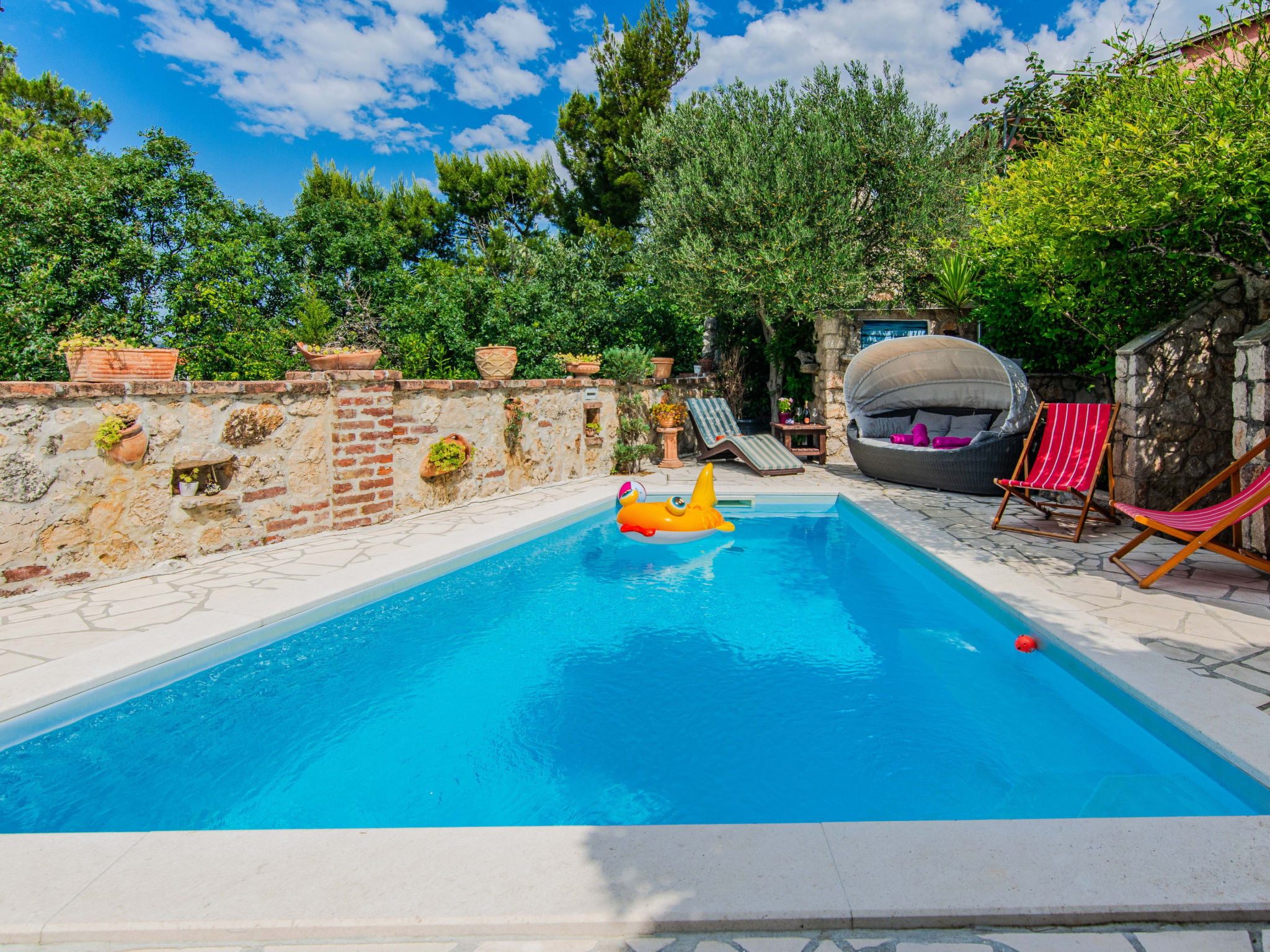 Rustical Villa Verde with pool