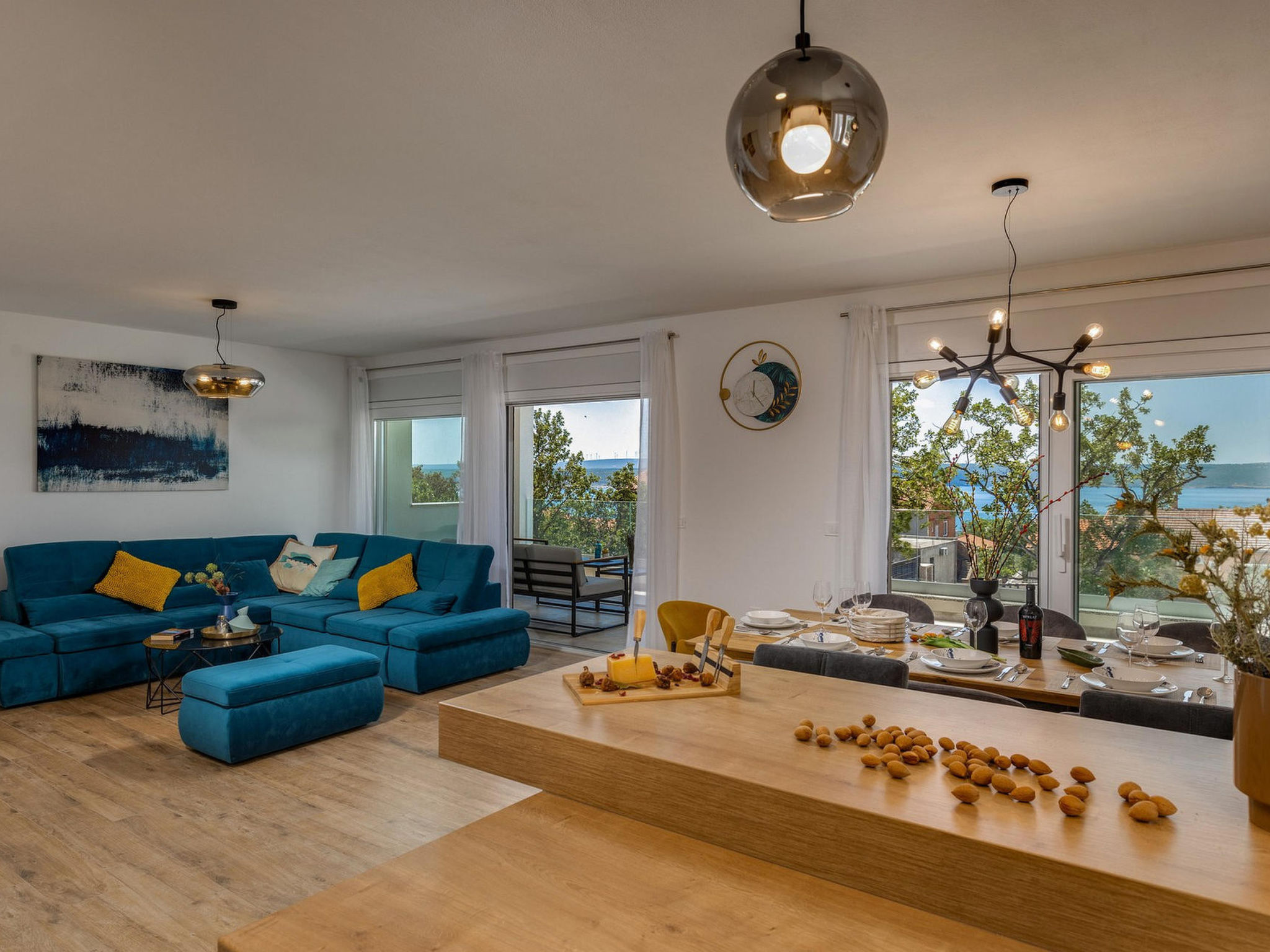 Seaview Villa Deep Green with pool