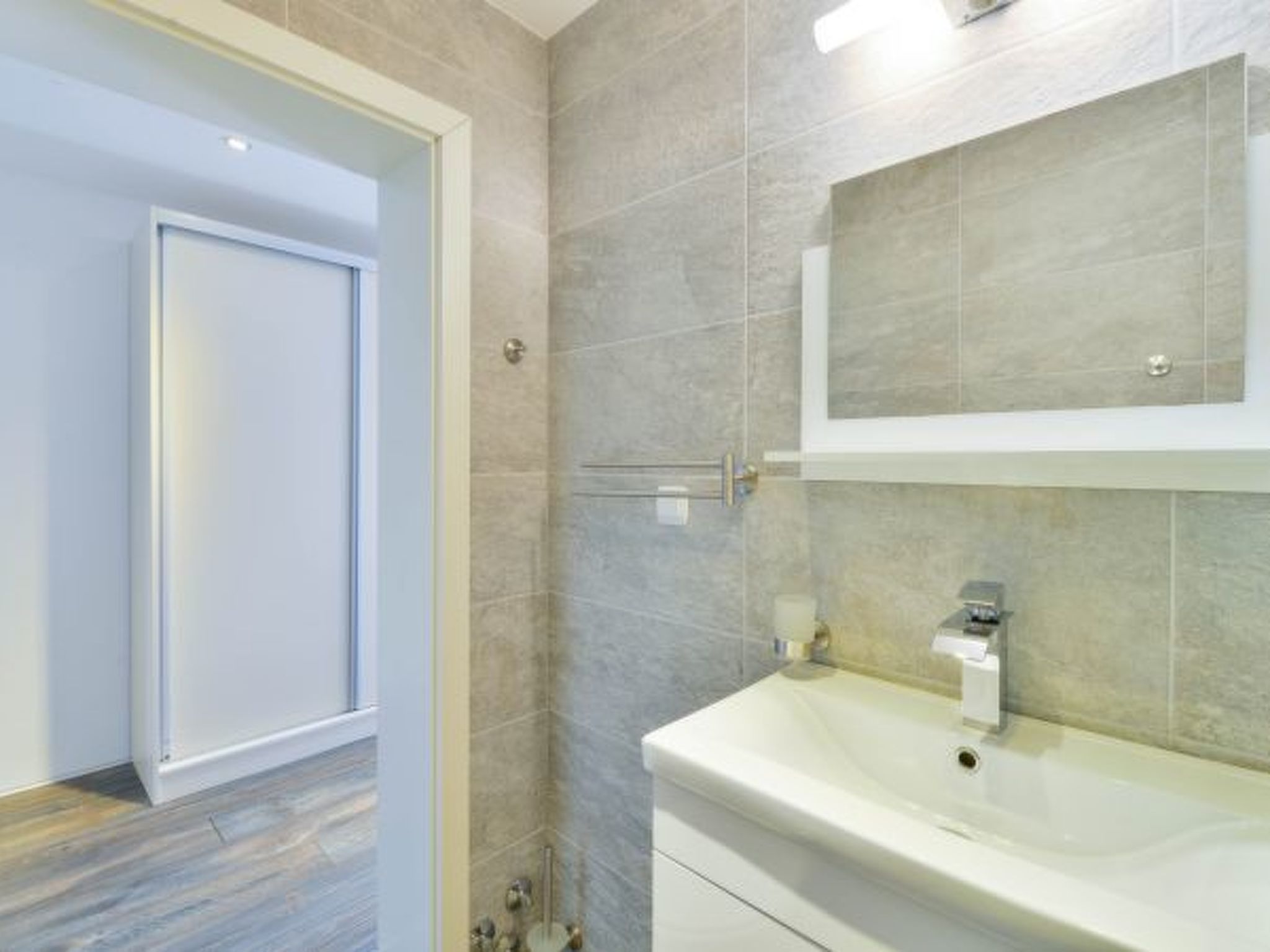 Holiday home Viktoria with pool - Image-tags.info