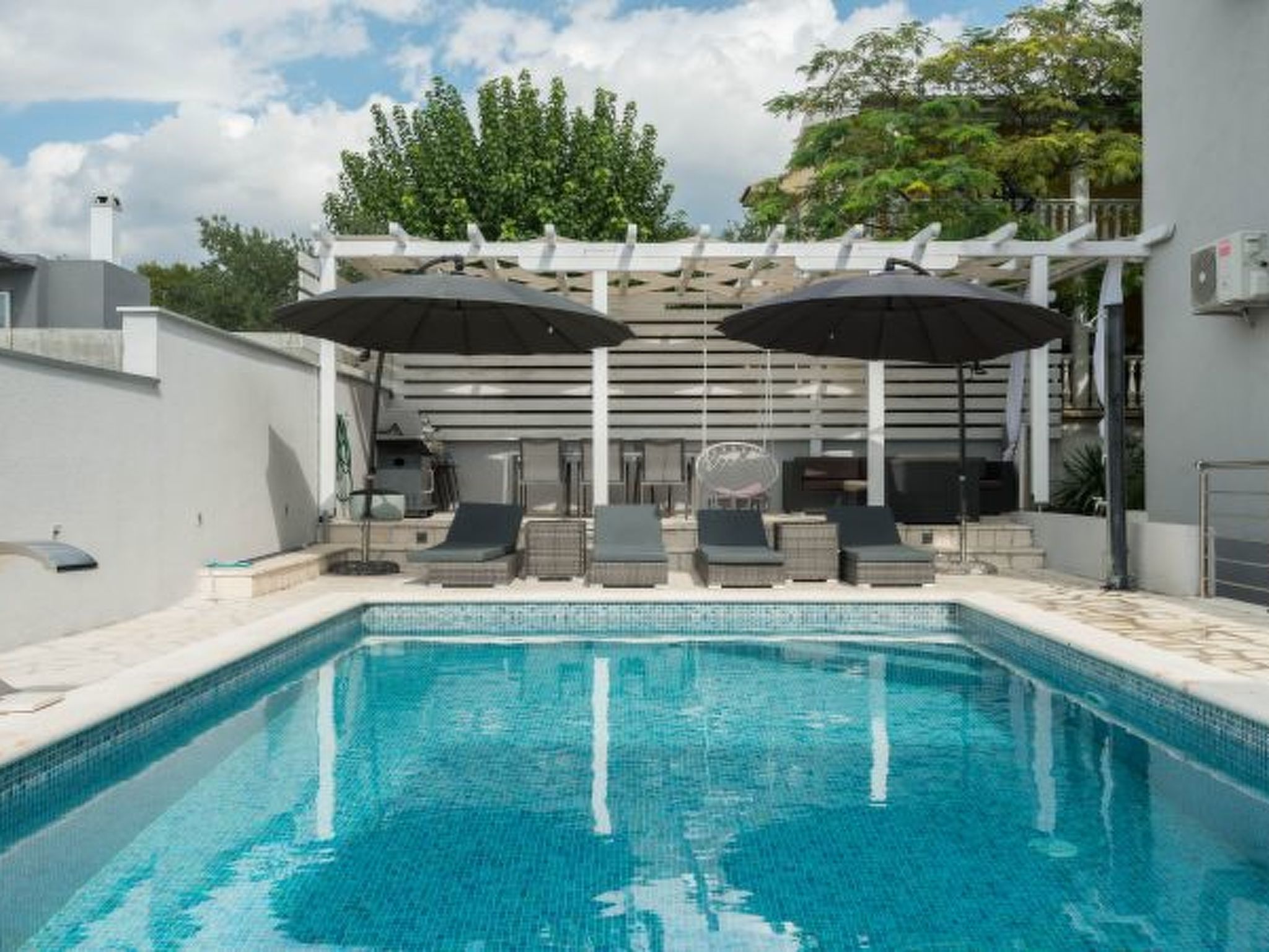 Holiday home Viktoria with pool - Image-tags.info