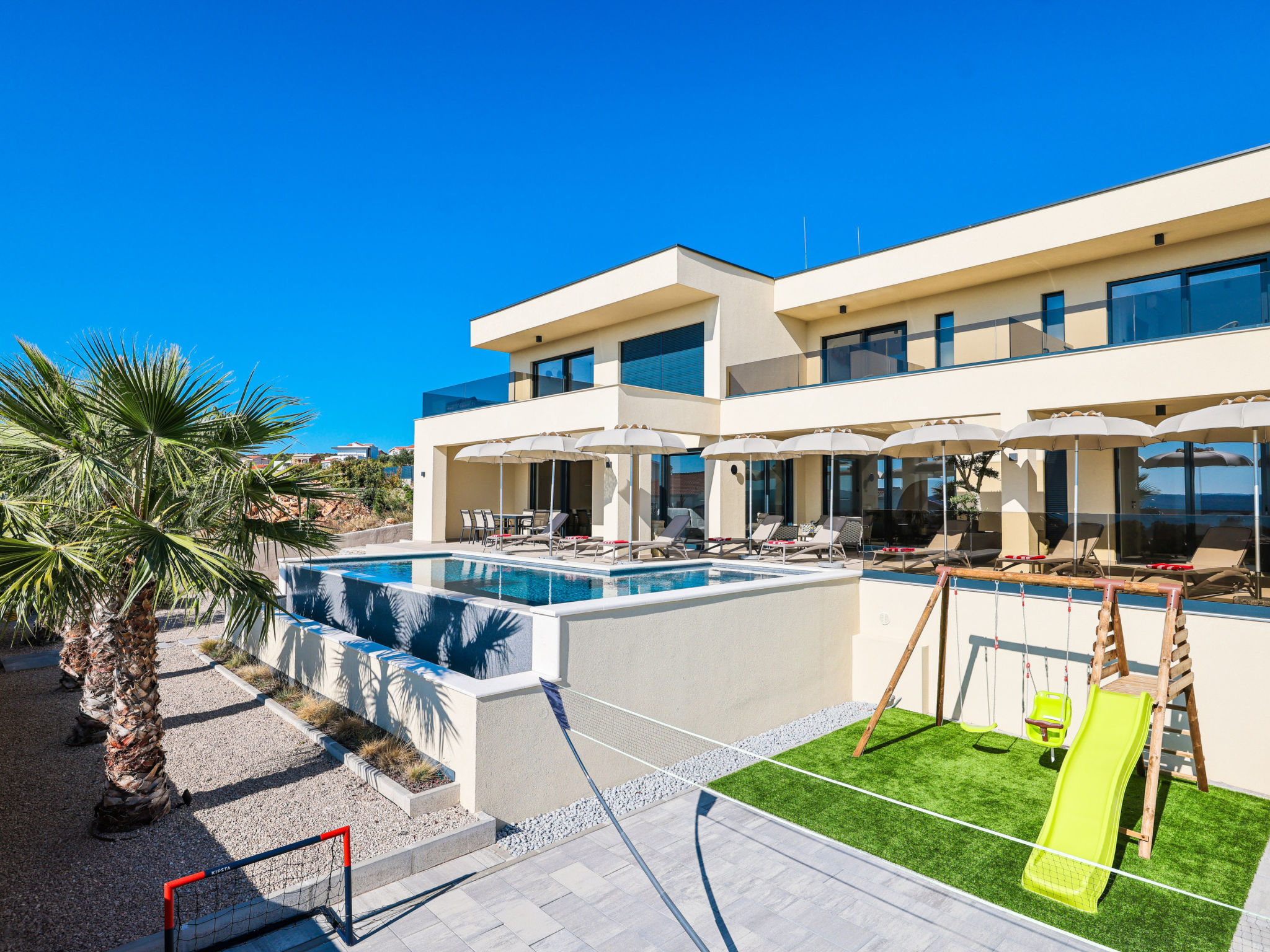 Villa Novue with pool — House (1 of 82)