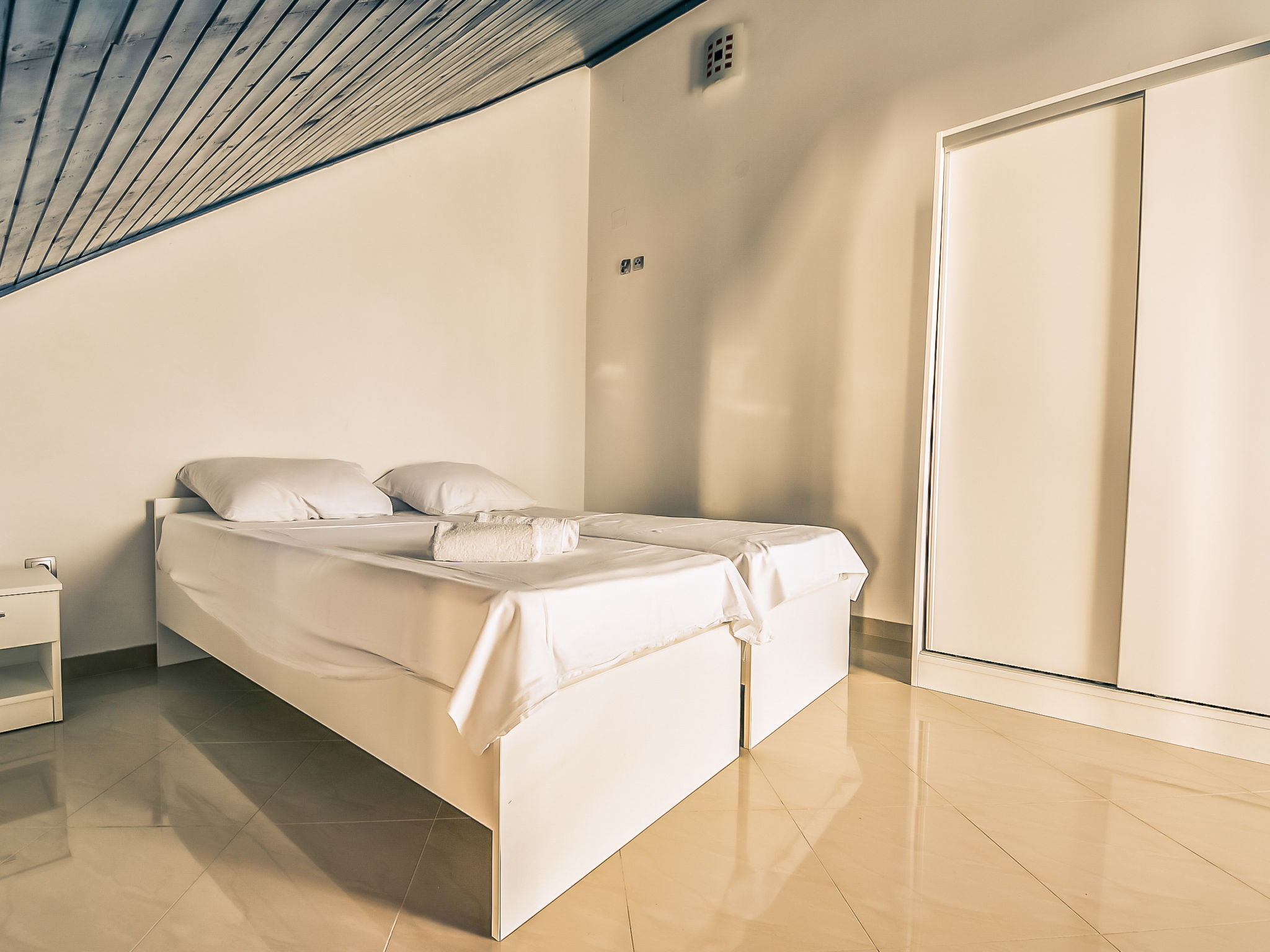 Appartement Škroćo: Direct aan Zee in Maslenica met 3 Slaapkamers - foto 7