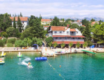 Appartement Škroćo: direct aan zee in Maslenica voor 6 personen - thumbnail 1