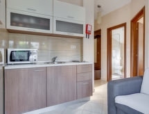Appartement Relax in Maslenica: 150m van zee met zwembad - thumbnail 6