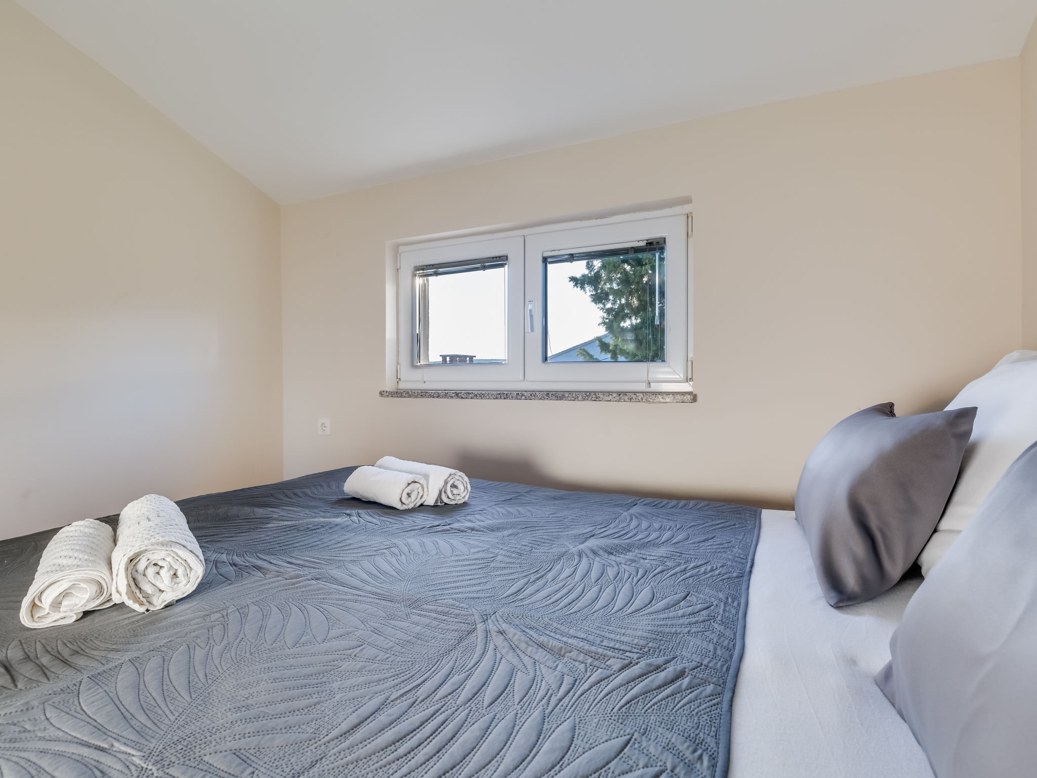 Appartement Relax in Maslenica: 150m van zee met zwembad - foto 13