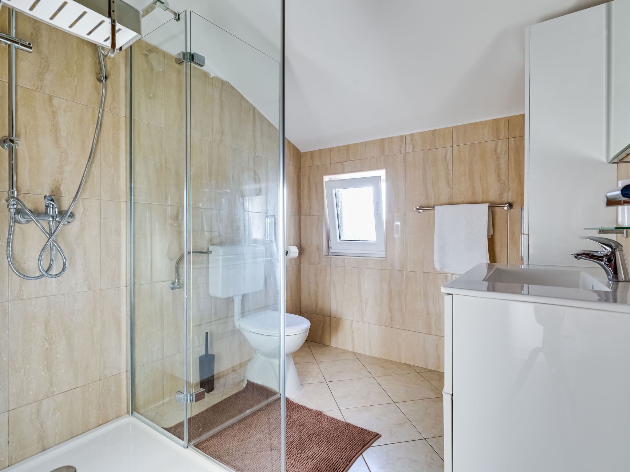 Appartement Relax in Maslenica: 150m van zee met zwembad - foto 15