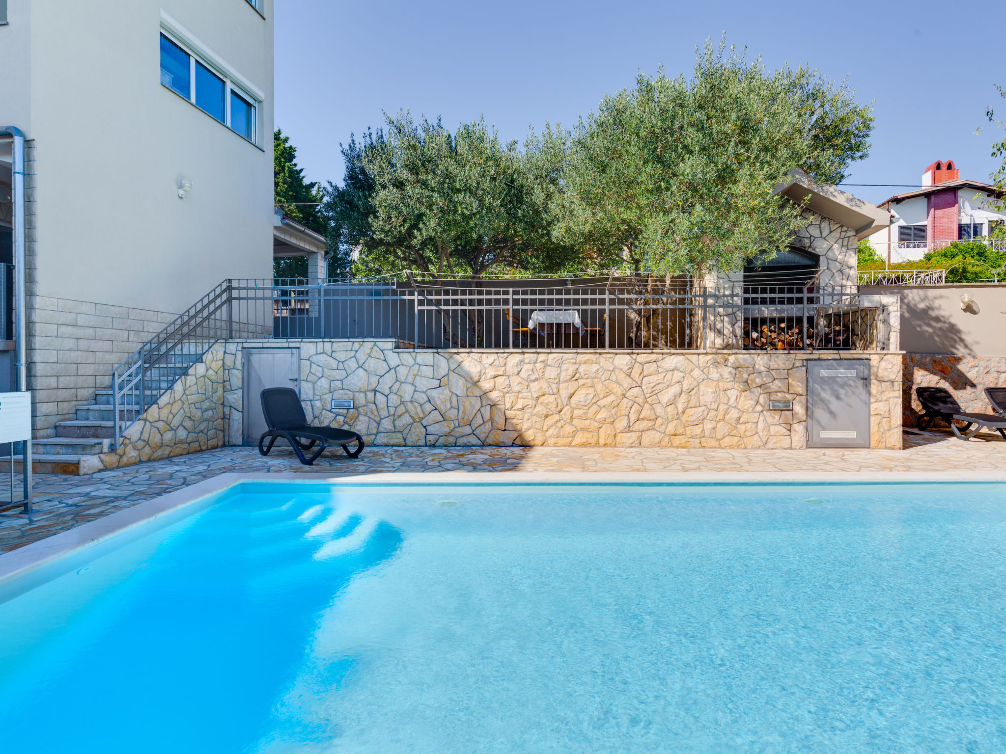 Appartement Relax in Maslenica: 150m van zee met zwembad - foto 19