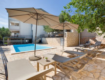 Appartement Relax aan de kust van Maslenica, 150m van strand - thumbnail 2