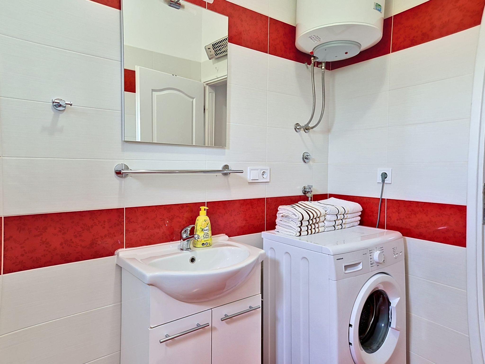 Sfeervol appartement met airco vlakbij zee en strand in Maslenica - foto 15