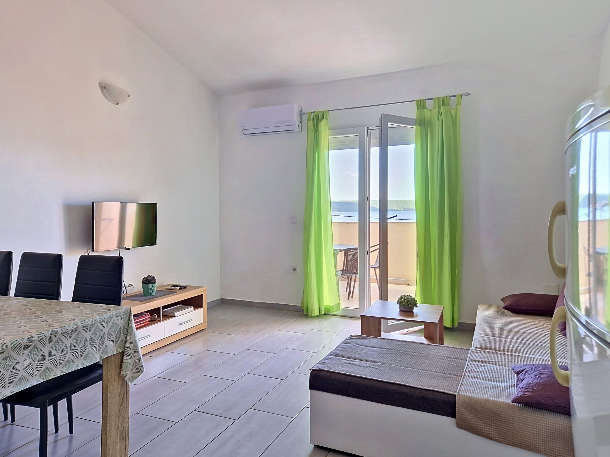 Sfeervol appartement met airco vlakbij zee en strand in Maslenica - foto 9
