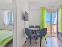 Knus appartement Ivan vlakbij zee en bergen in Maslenica - thumbnail 4