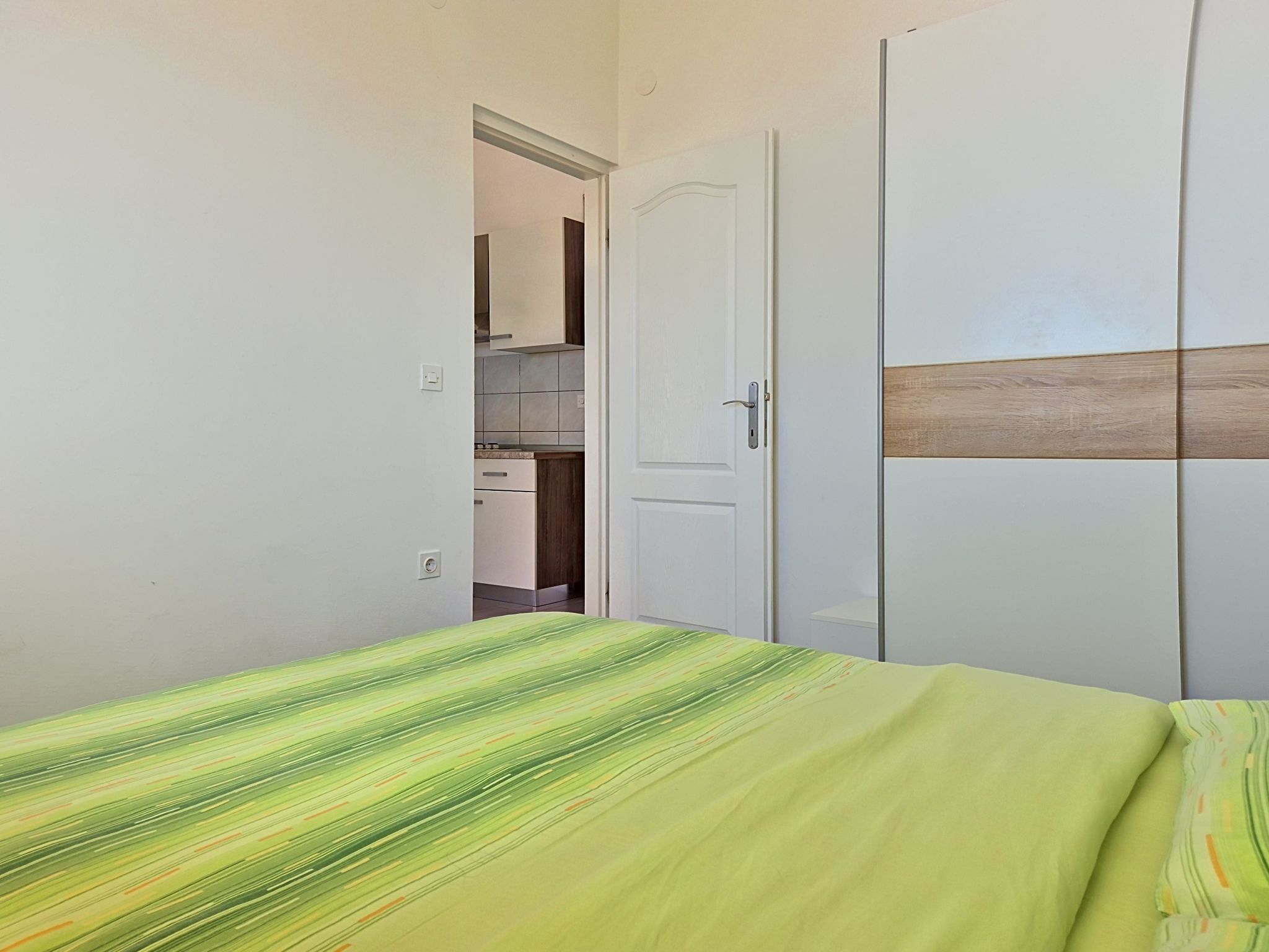 Knus appartement Ivan vlakbij zee en bergen in Maslenica - foto 7