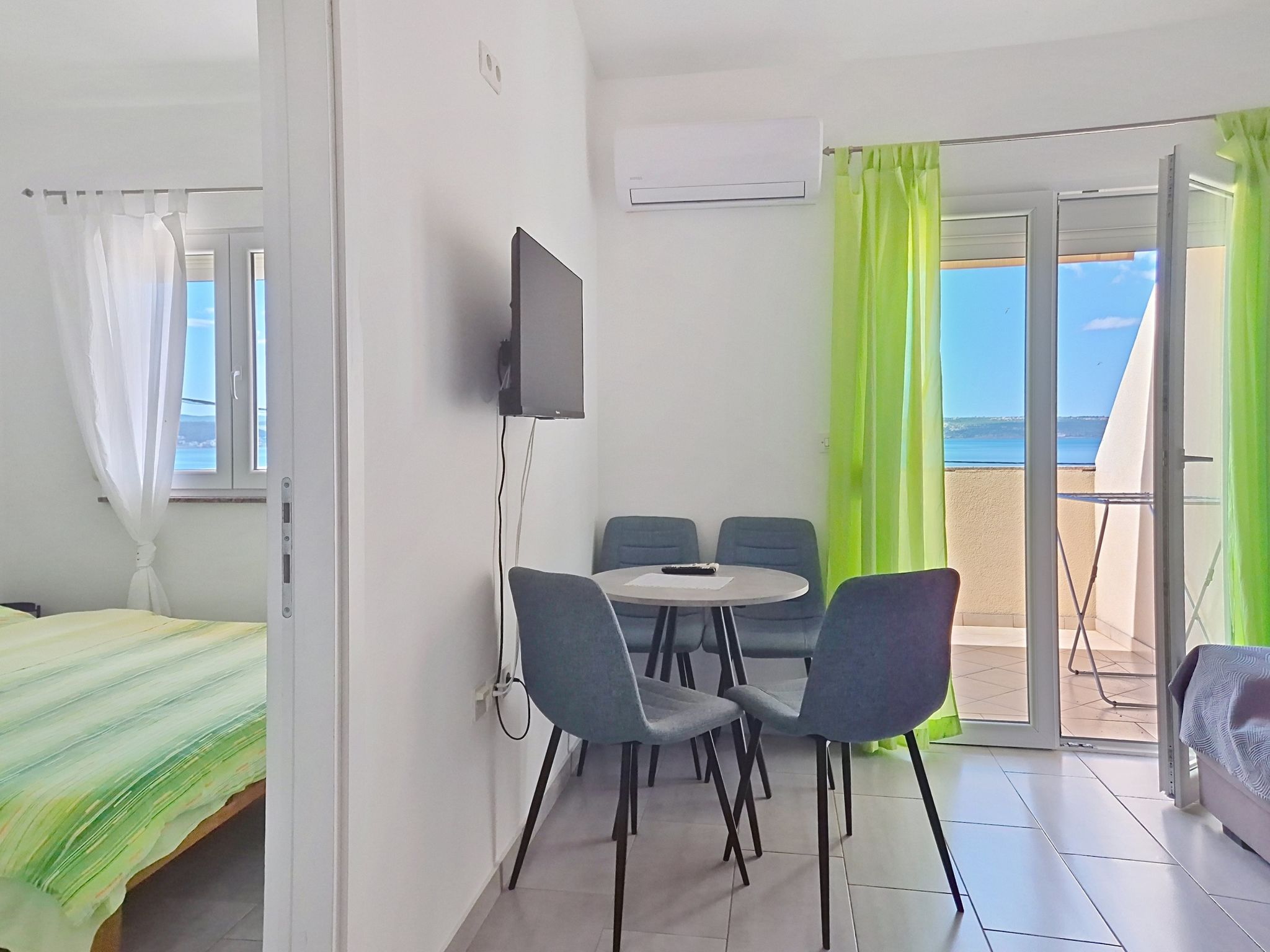Knus appartement Ivan vlakbij zee en bergen in Maslenica - foto 4
