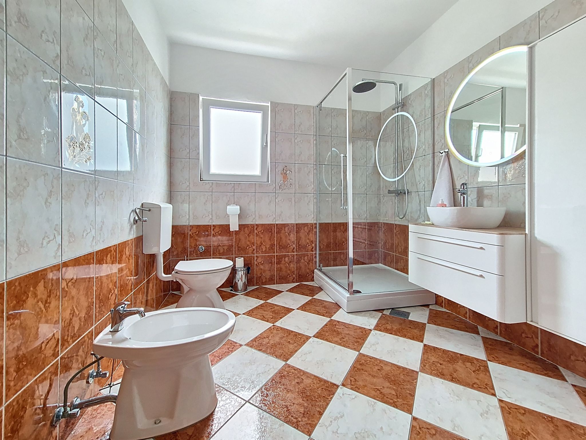 Maison Ana – Salle de bains, photo 10 sur 58