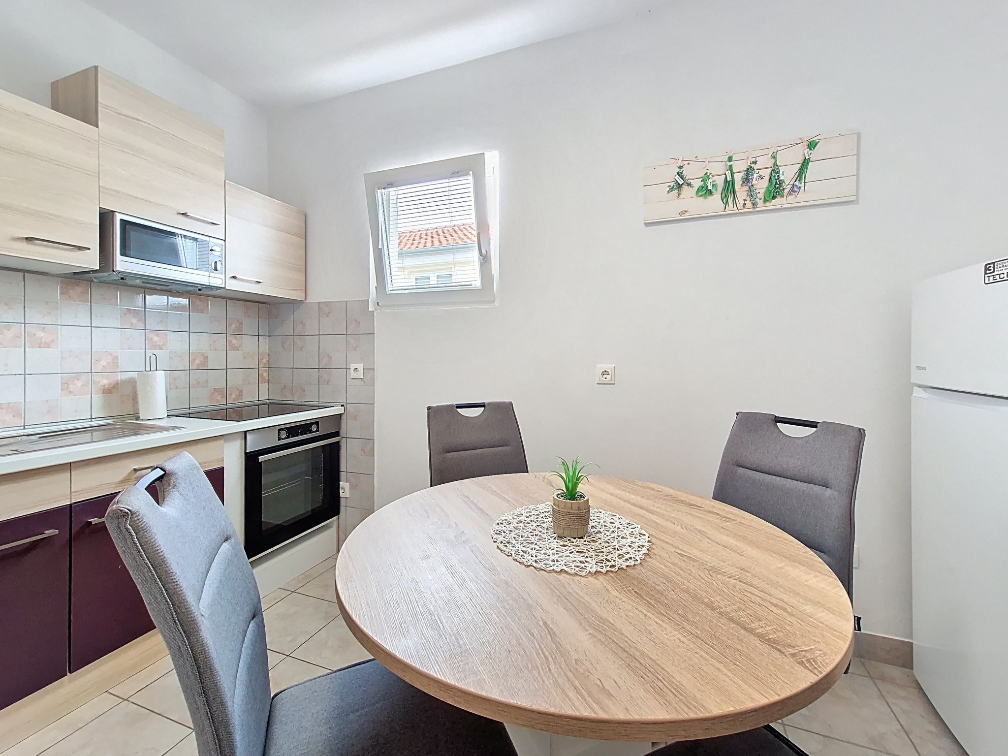 Appartement Aurora – Cuisine et coin repas, photo 8 sur 52